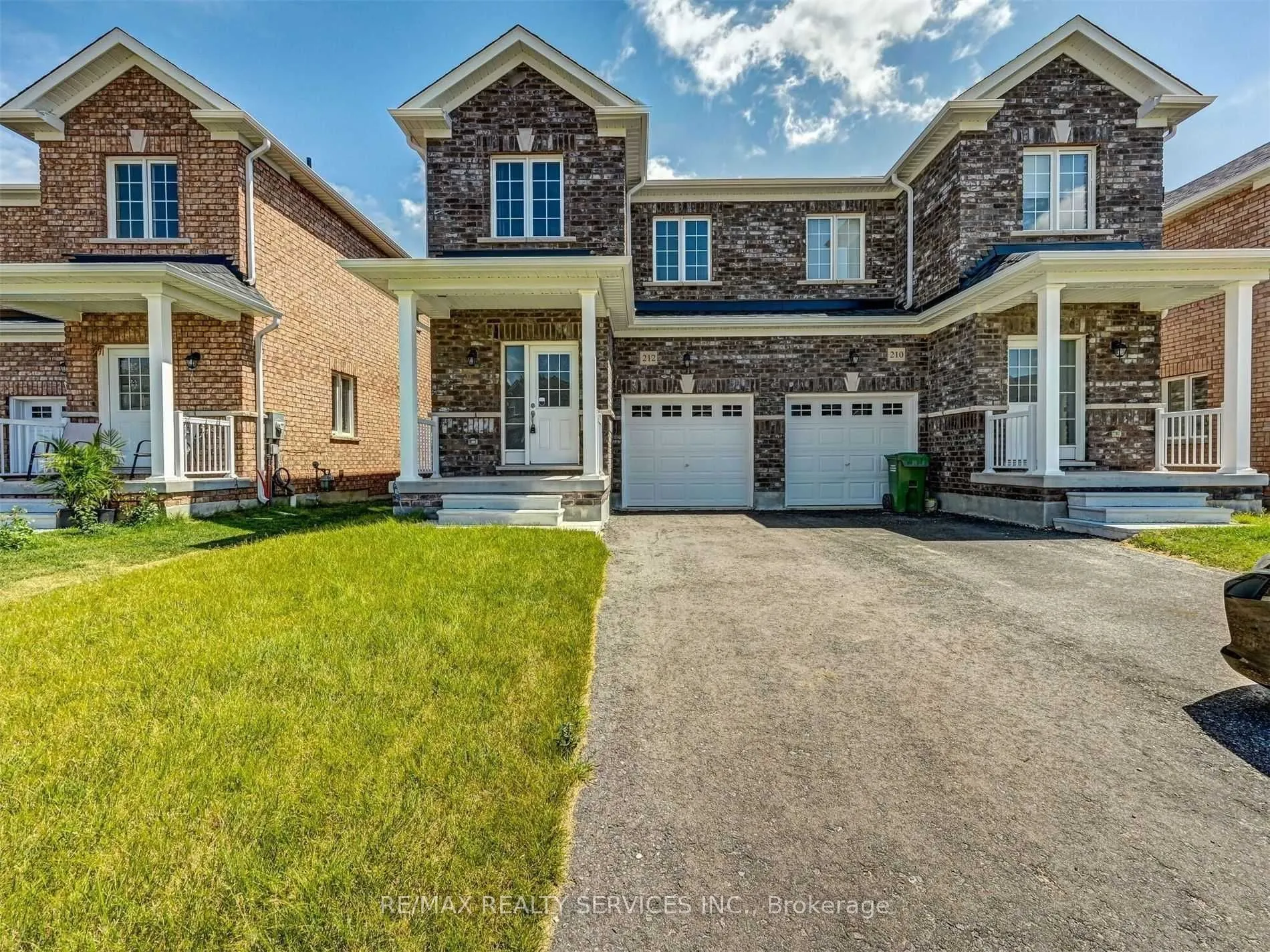 212 Ridley Crescent