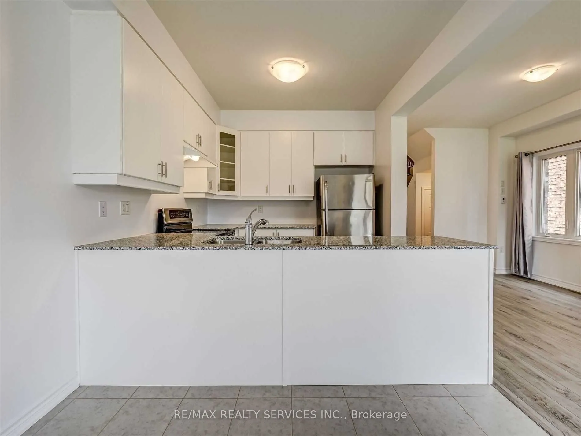 212 Ridley Crescent