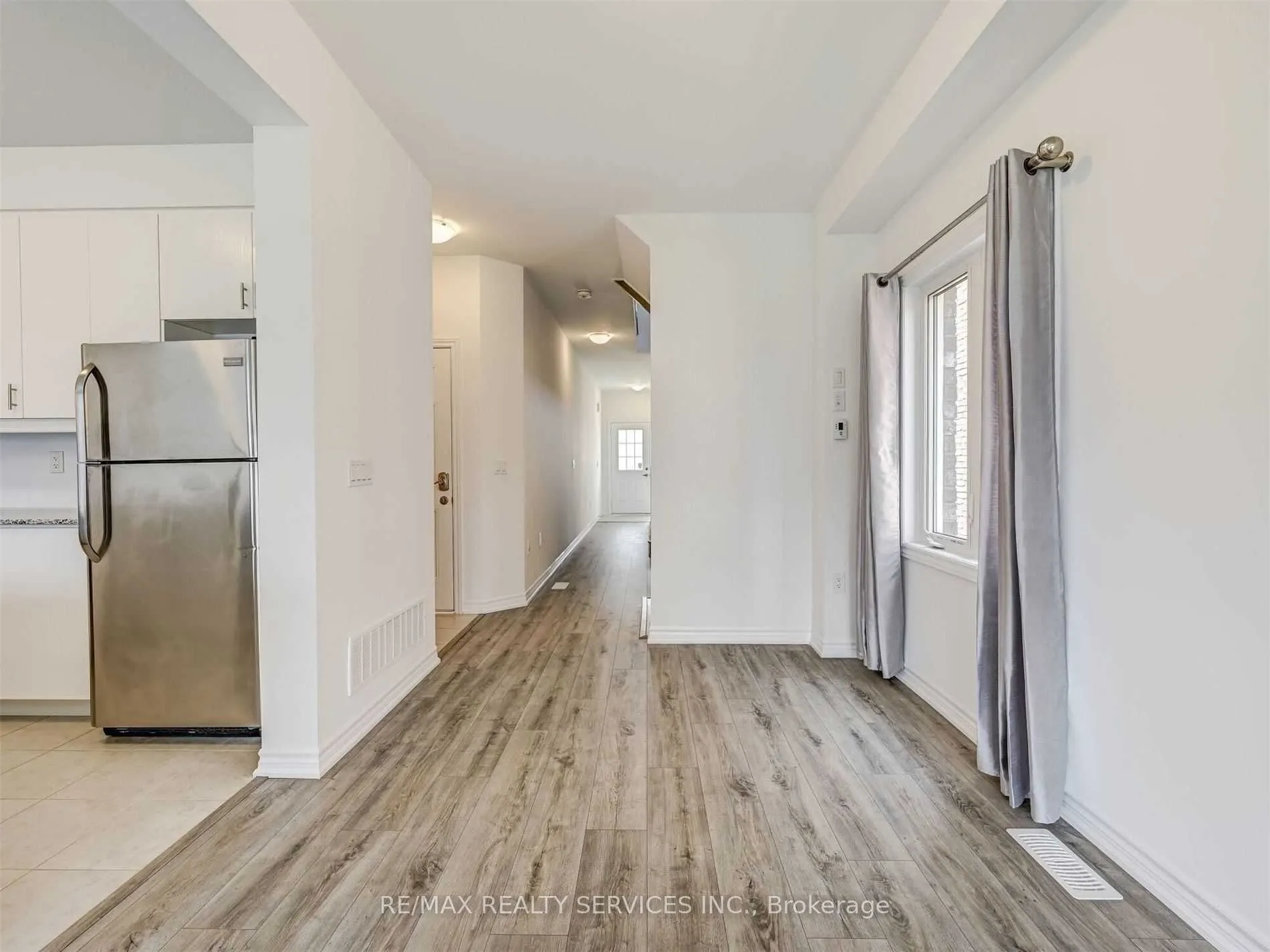 212 Ridley Crescent