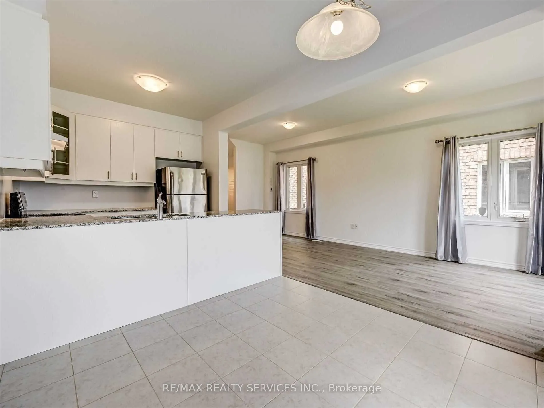 212 Ridley Crescent