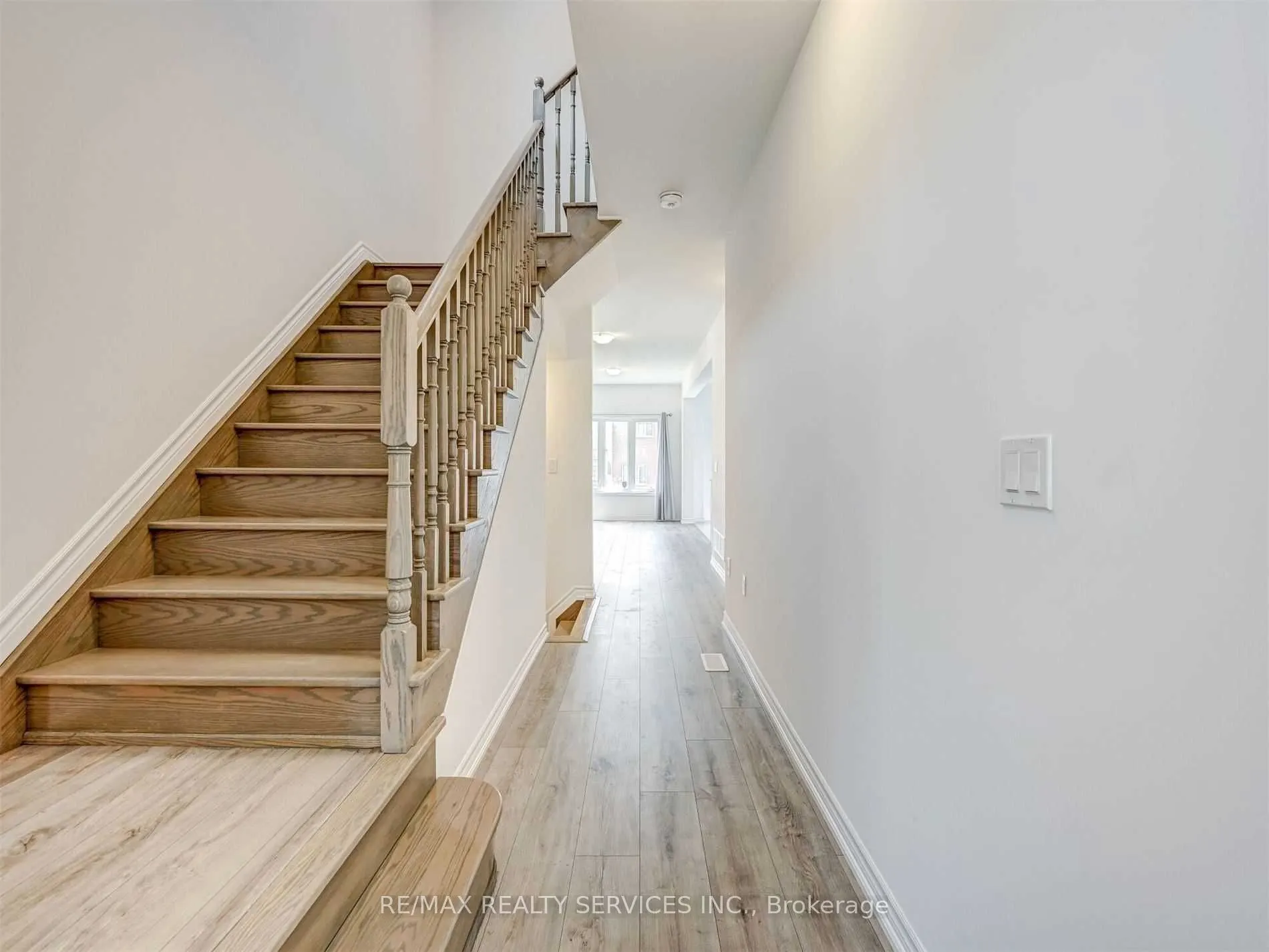 212 Ridley Crescent