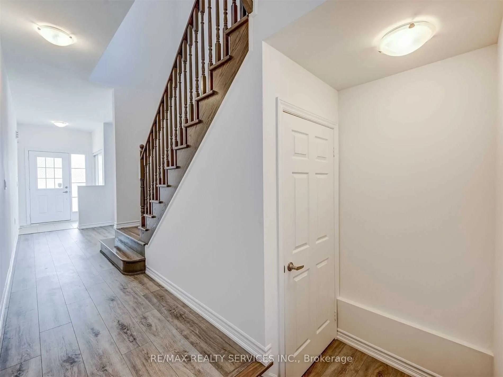212 Ridley Crescent