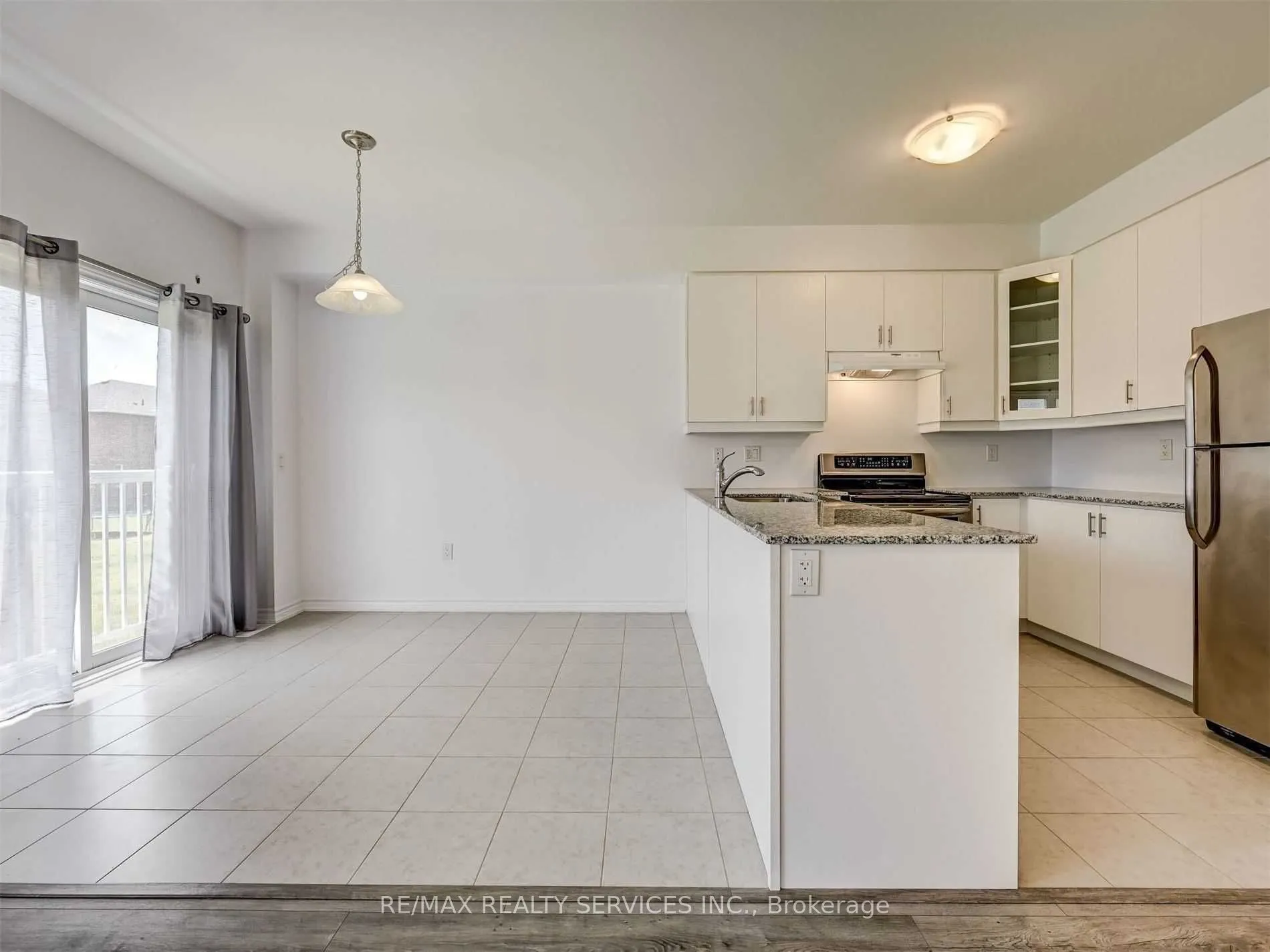 212 Ridley Crescent