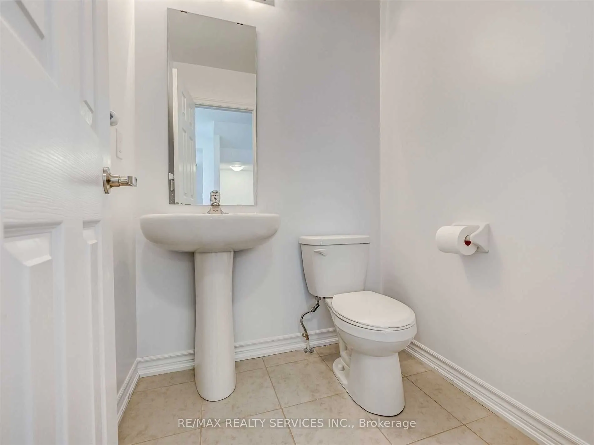 212 Ridley Crescent