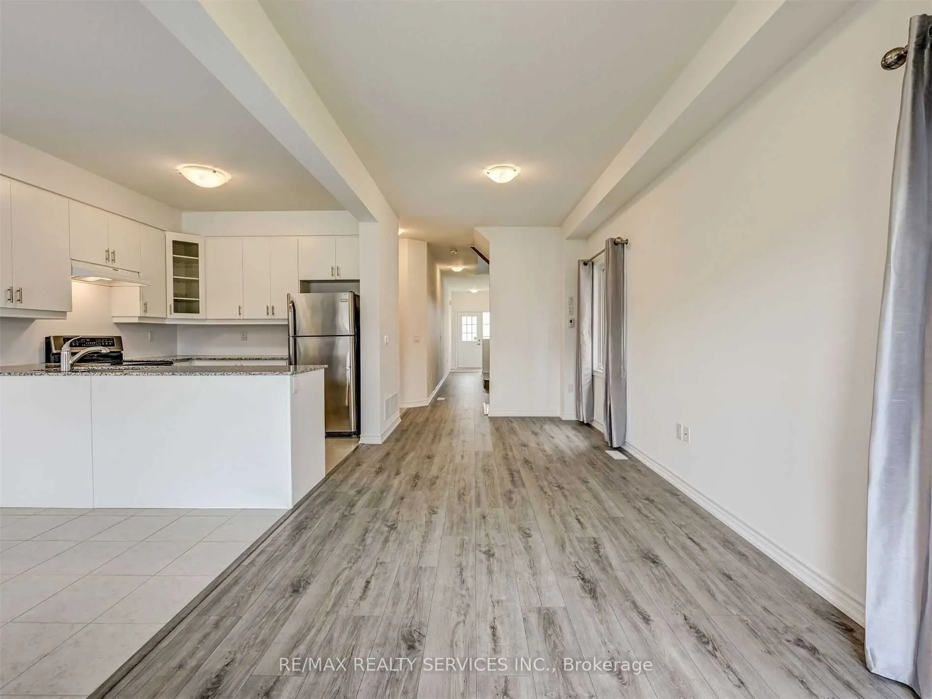 212 Ridley Crescent