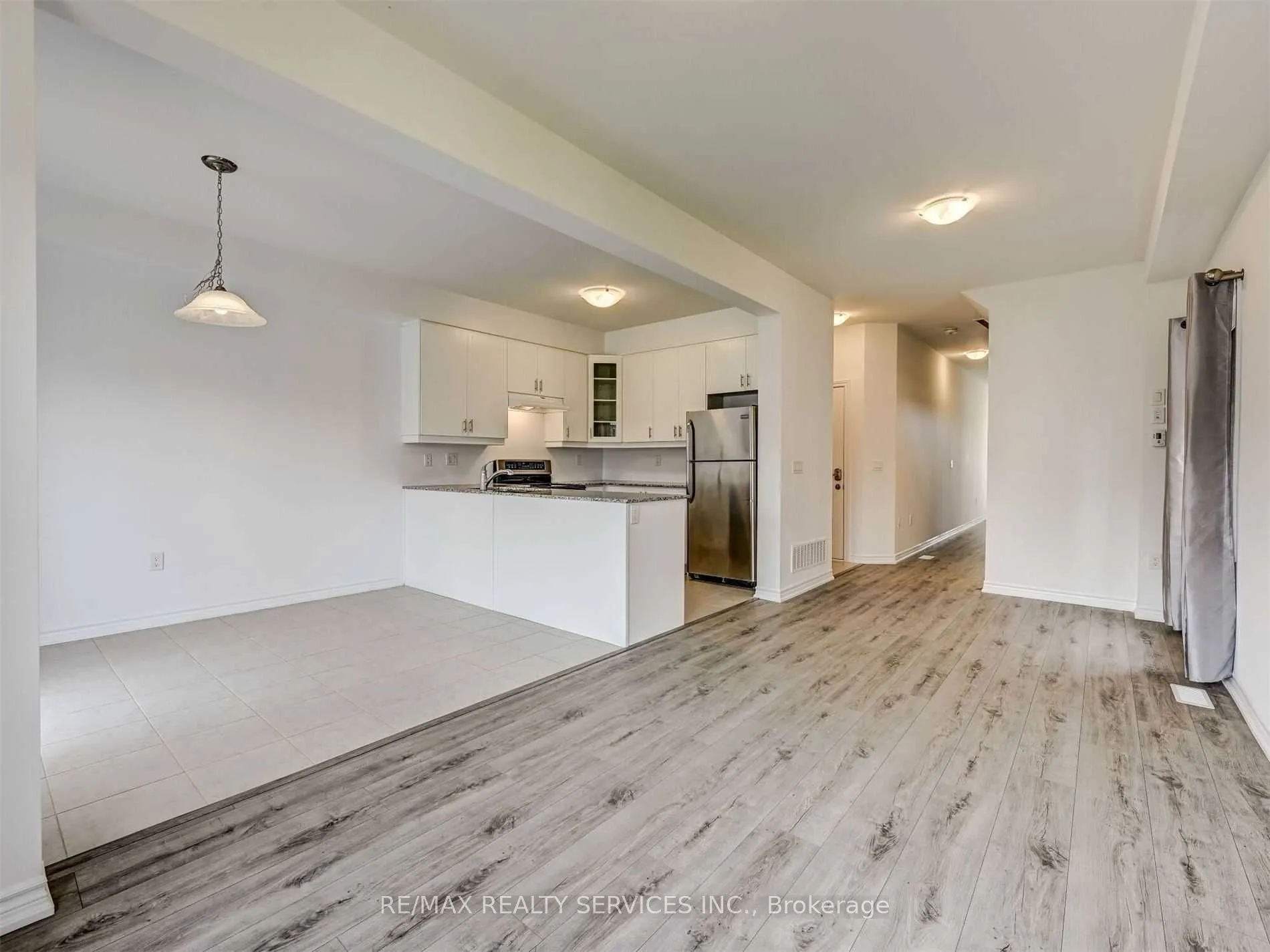 212 Ridley Crescent