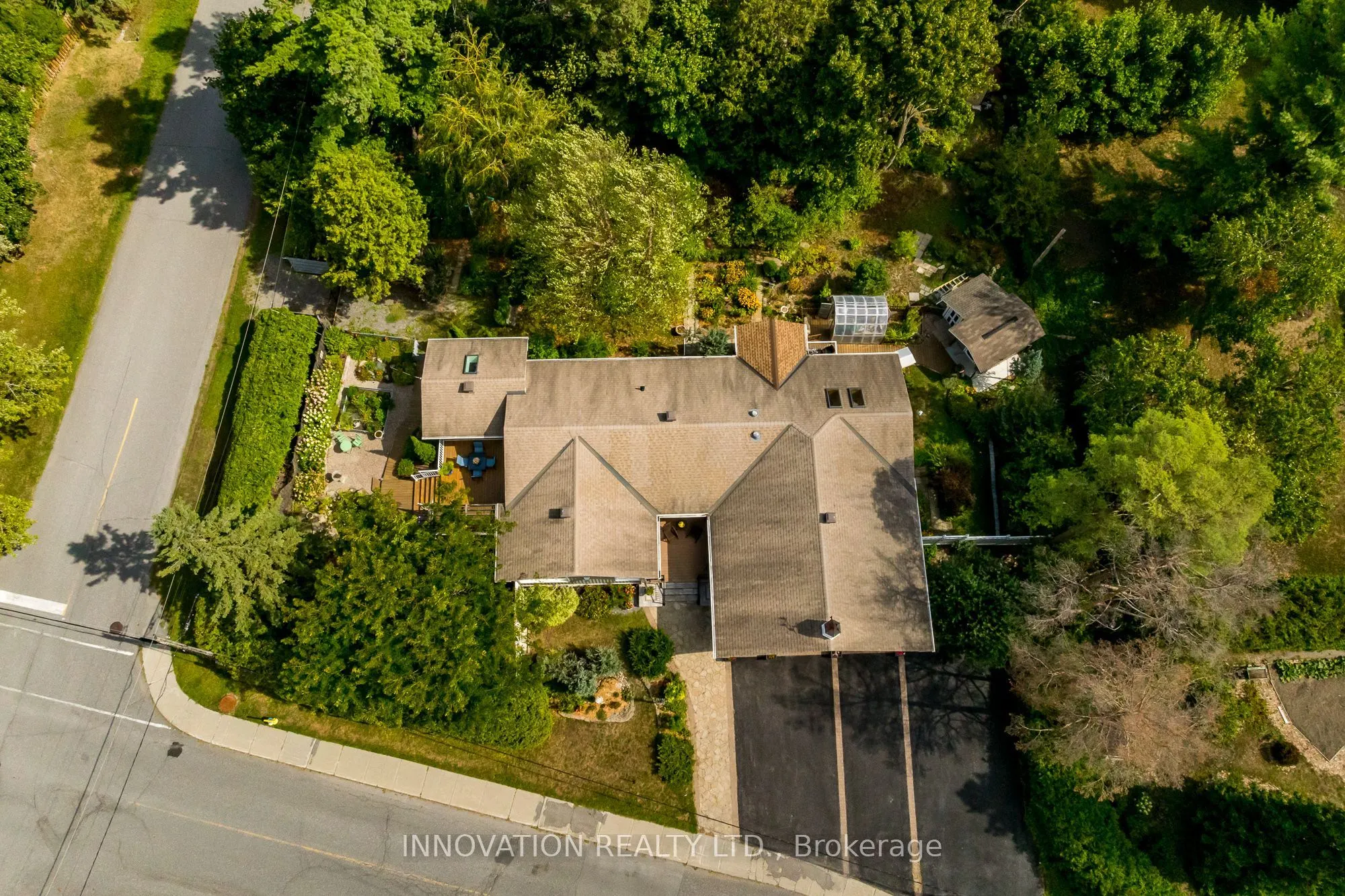 33 Arnold Drive