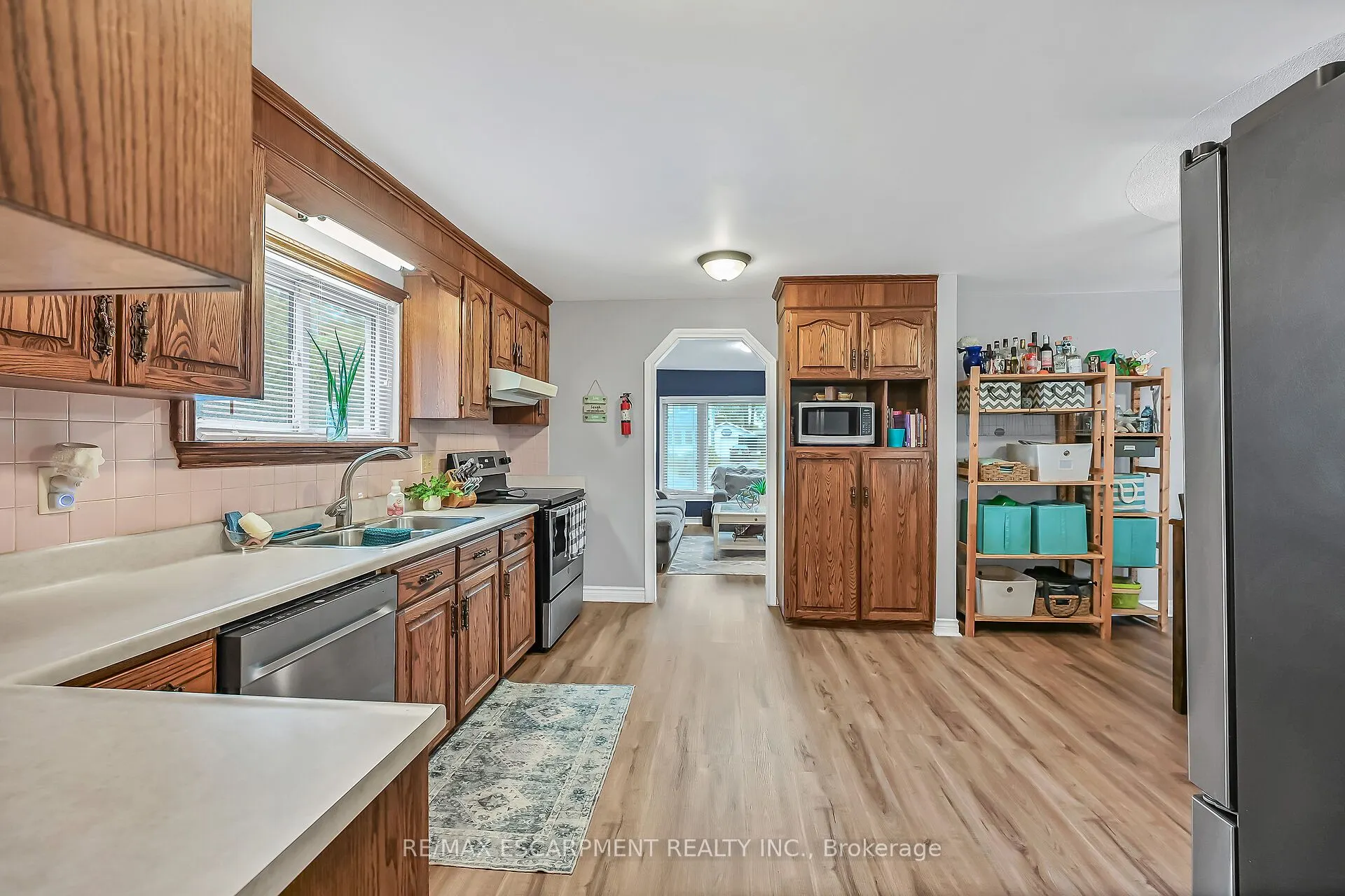 122 Fairview Avenue E