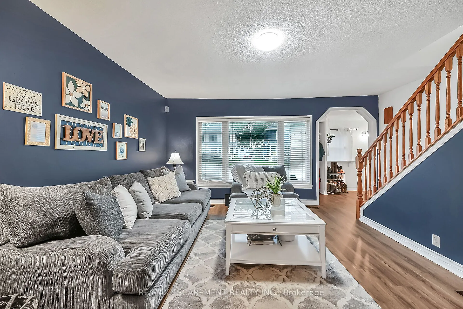 122 Fairview Avenue E