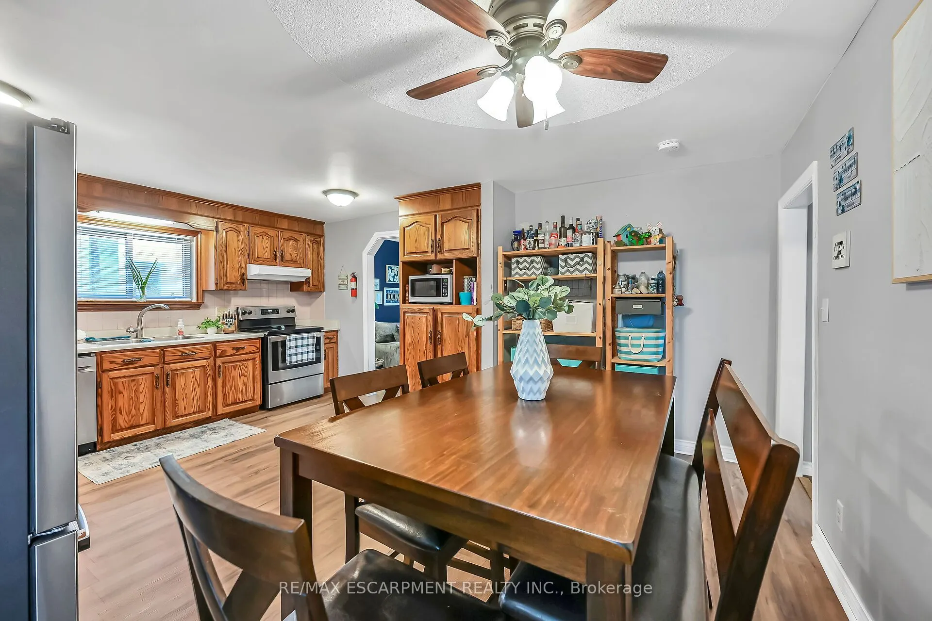 122 Fairview Avenue E