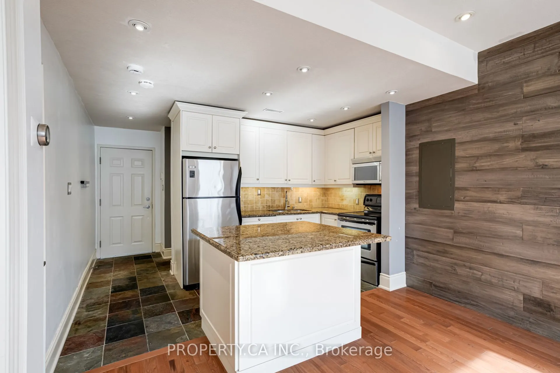 283 King Street E, #201