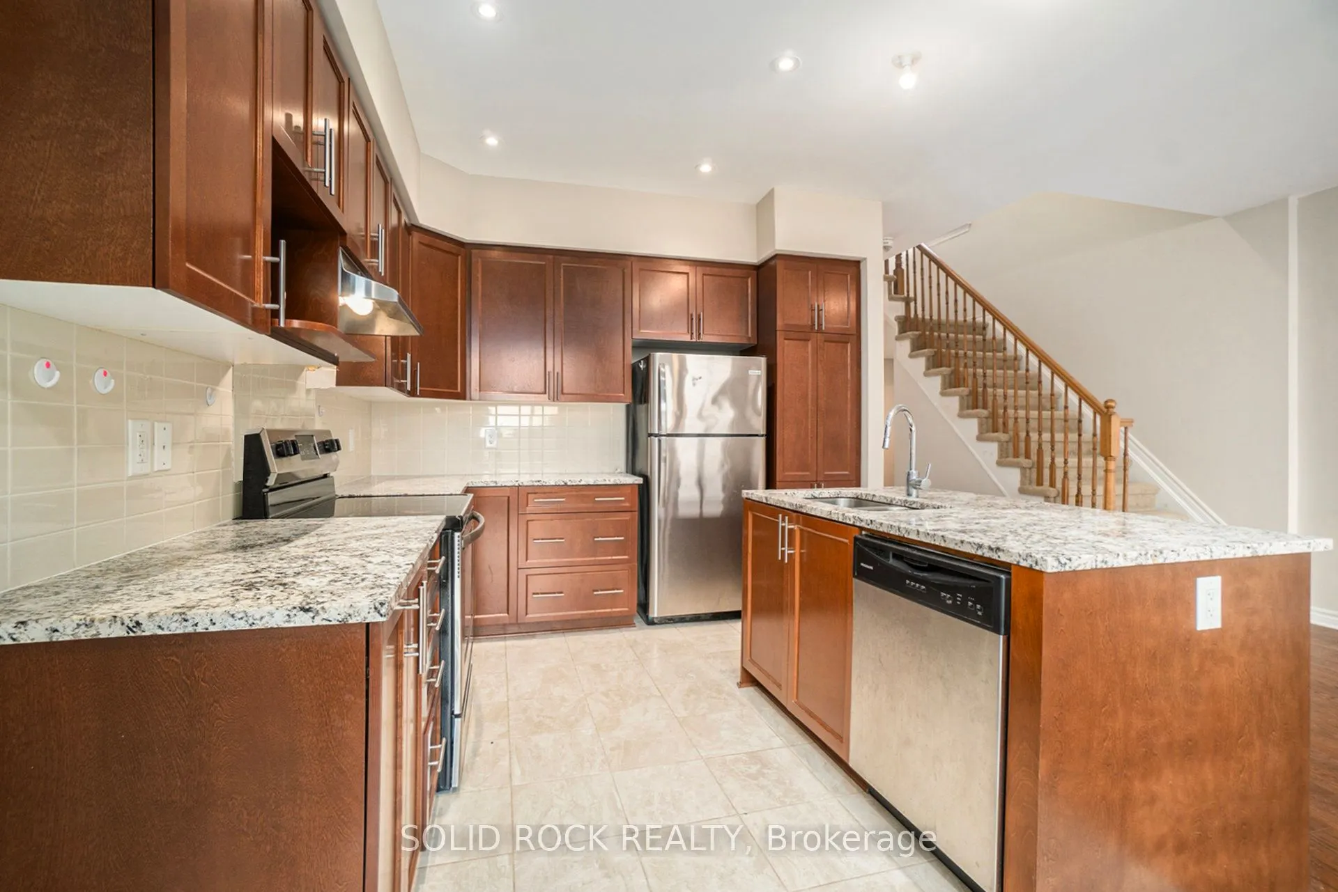 260 Dolce Crescent