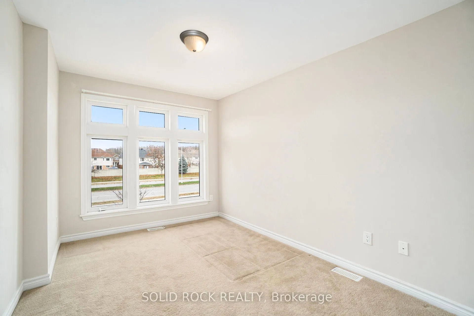 260 Dolce Crescent