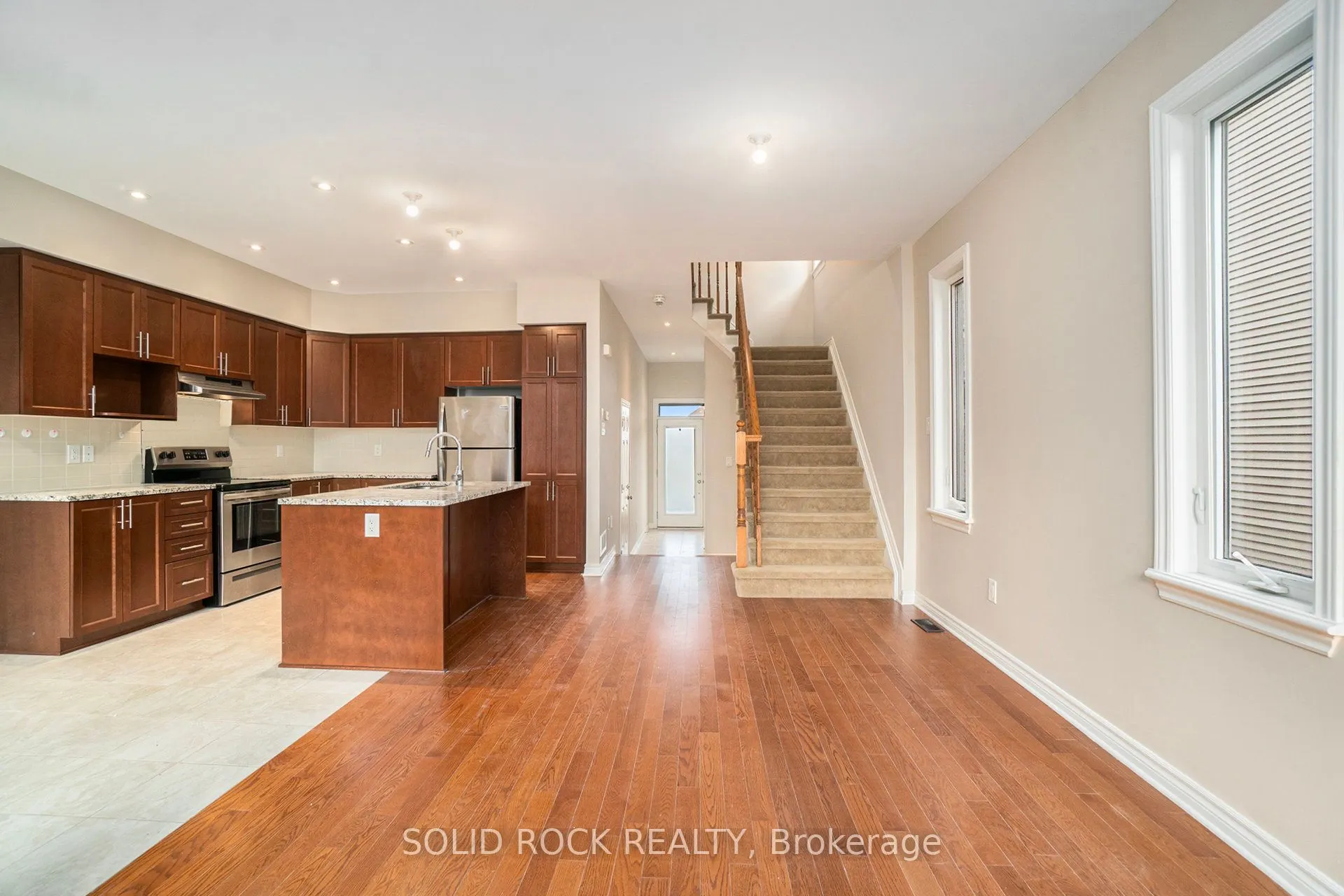 260 Dolce Crescent