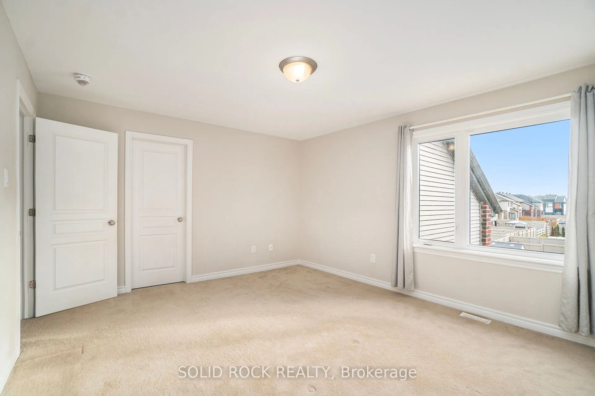 260 Dolce Crescent