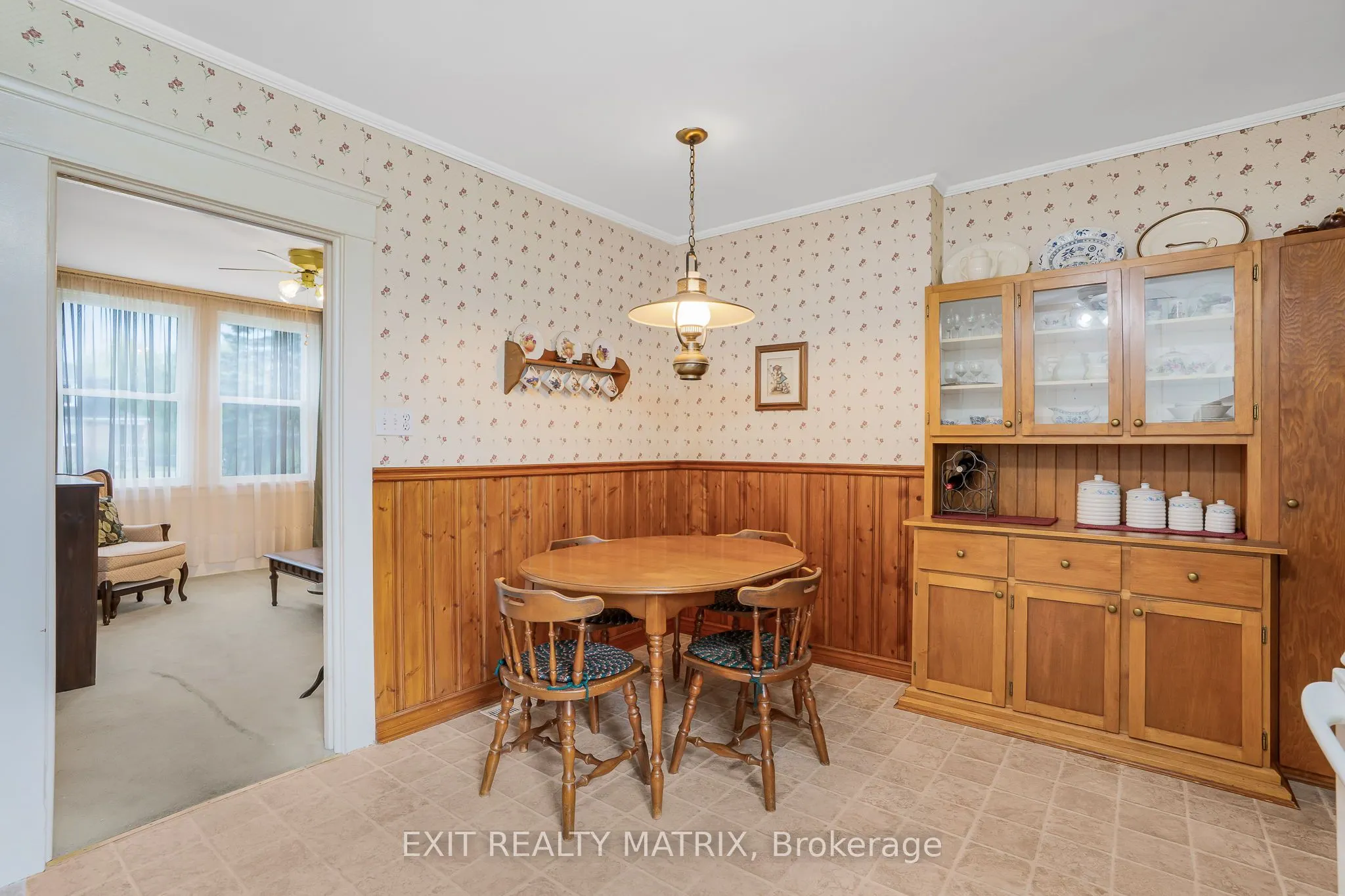 469 Smerdon Street