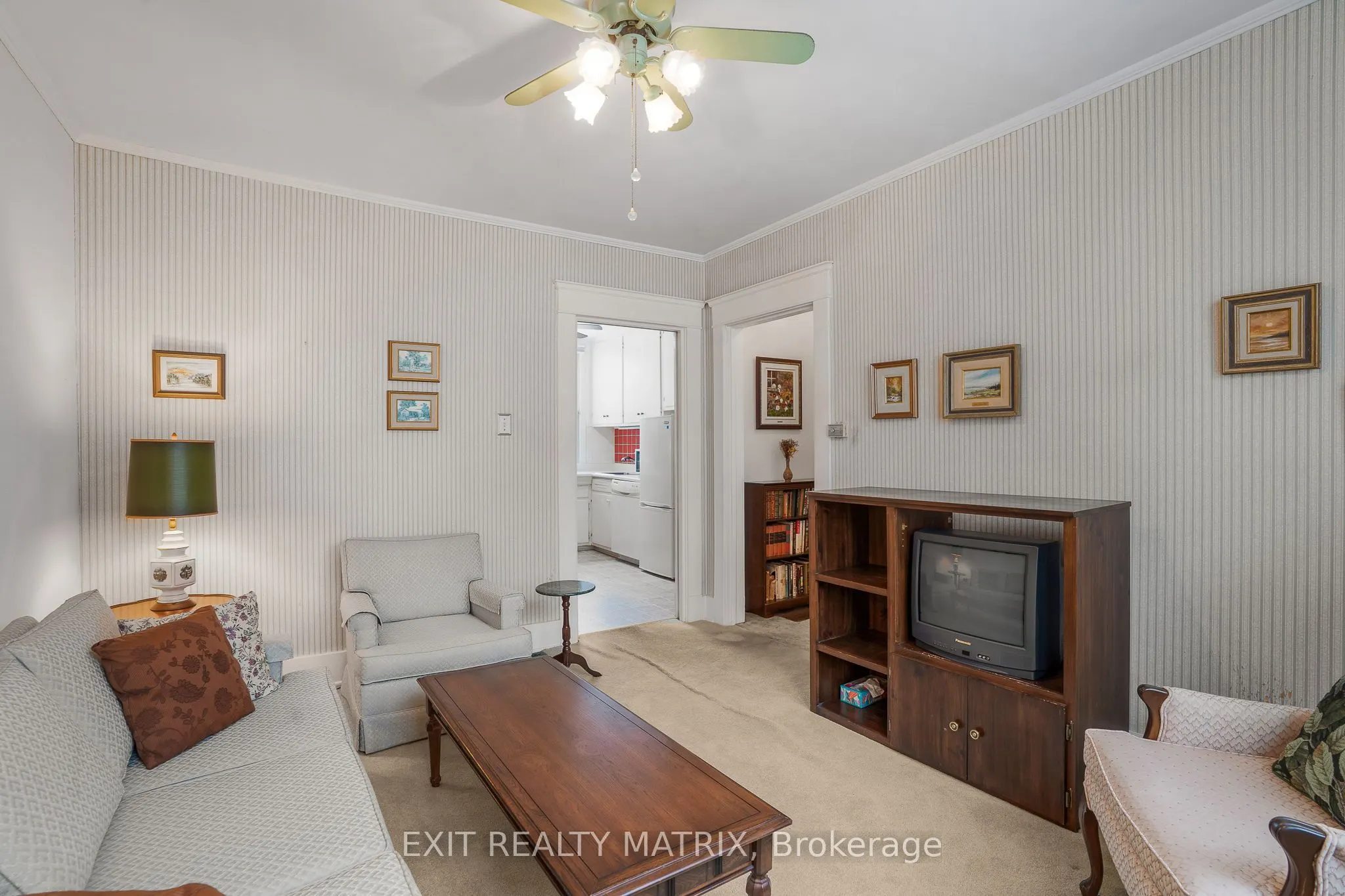 469 Smerdon Street