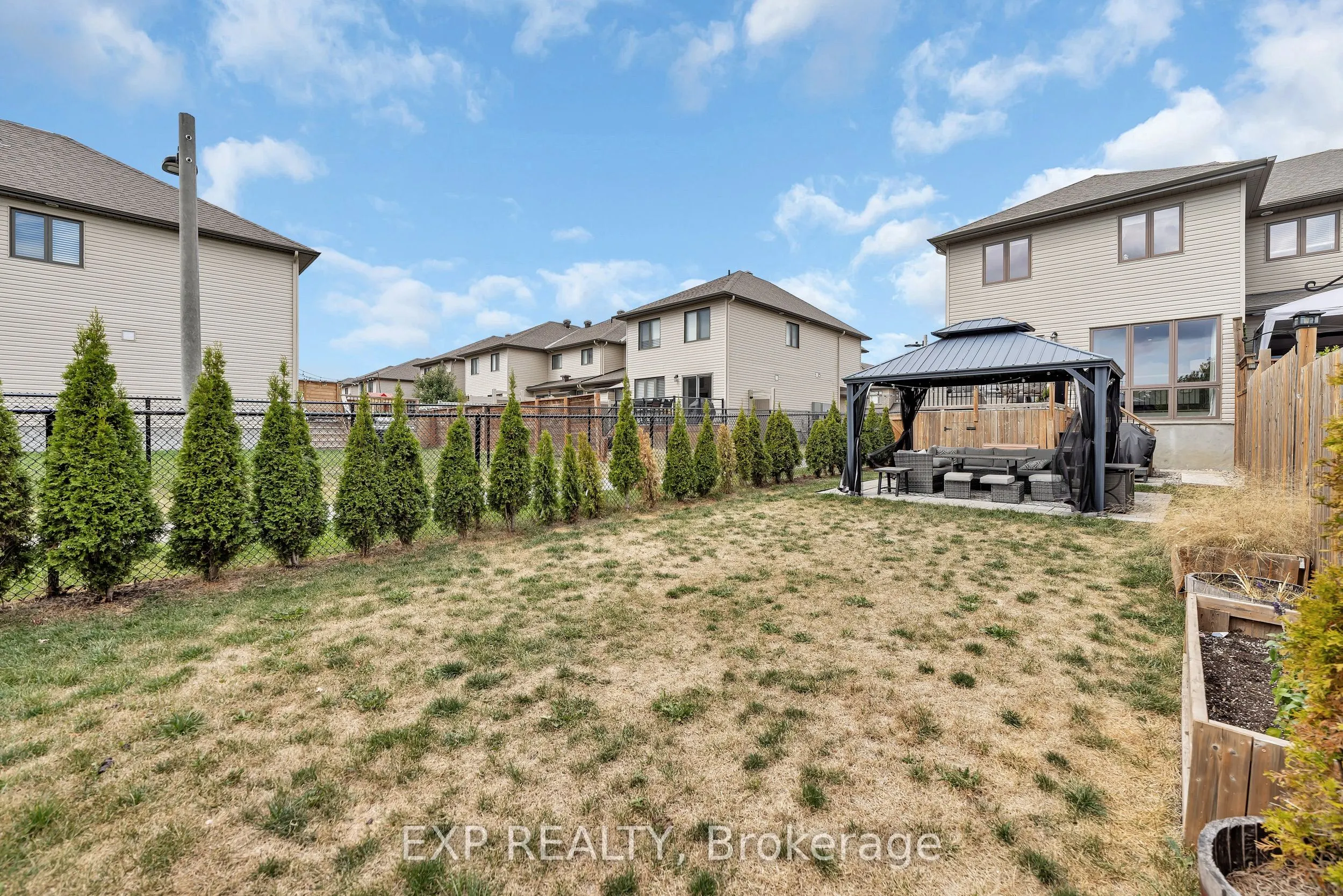 226 Purchase Crescent