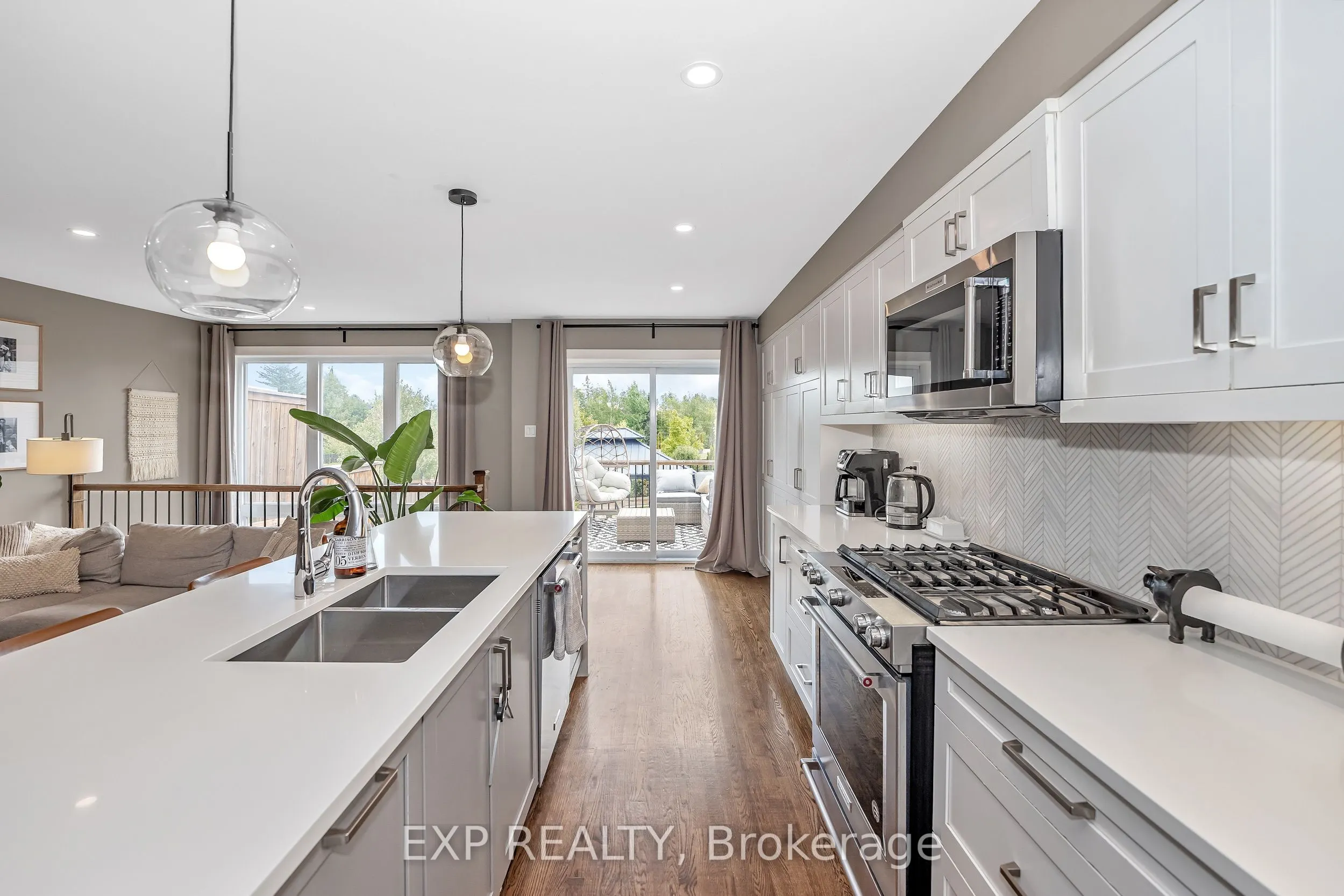 226 Purchase Crescent