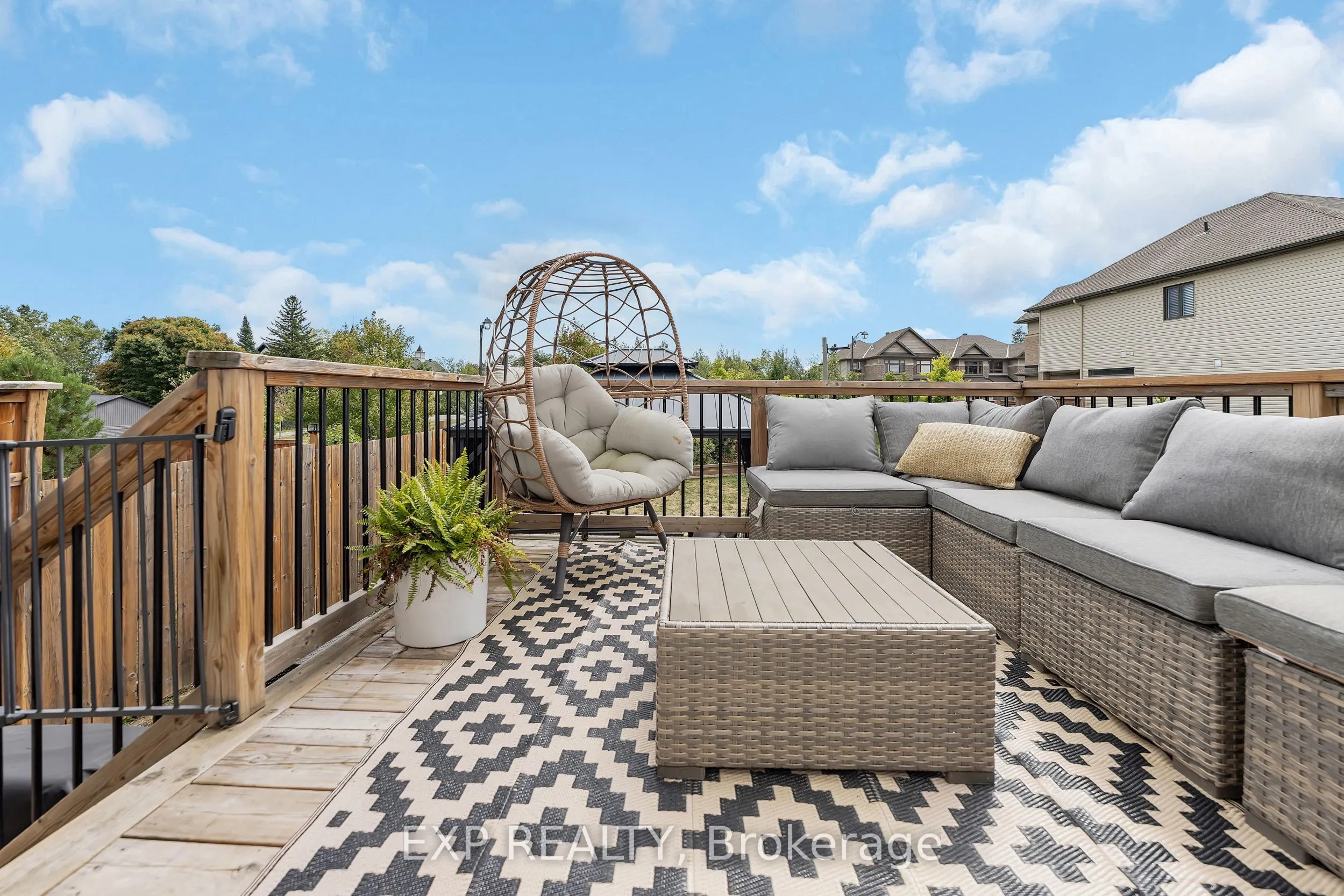 226 Purchase Crescent