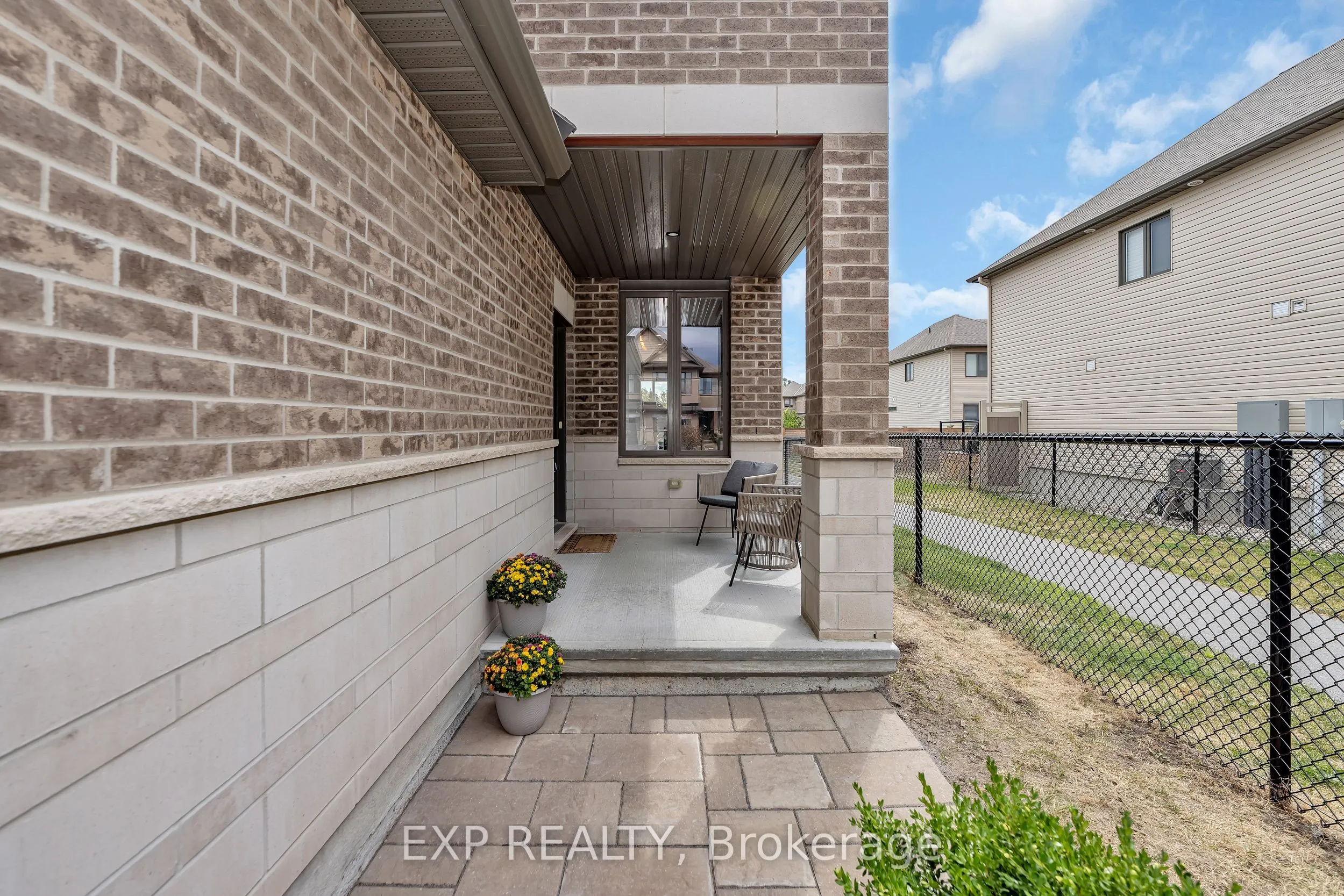 226 Purchase Crescent
