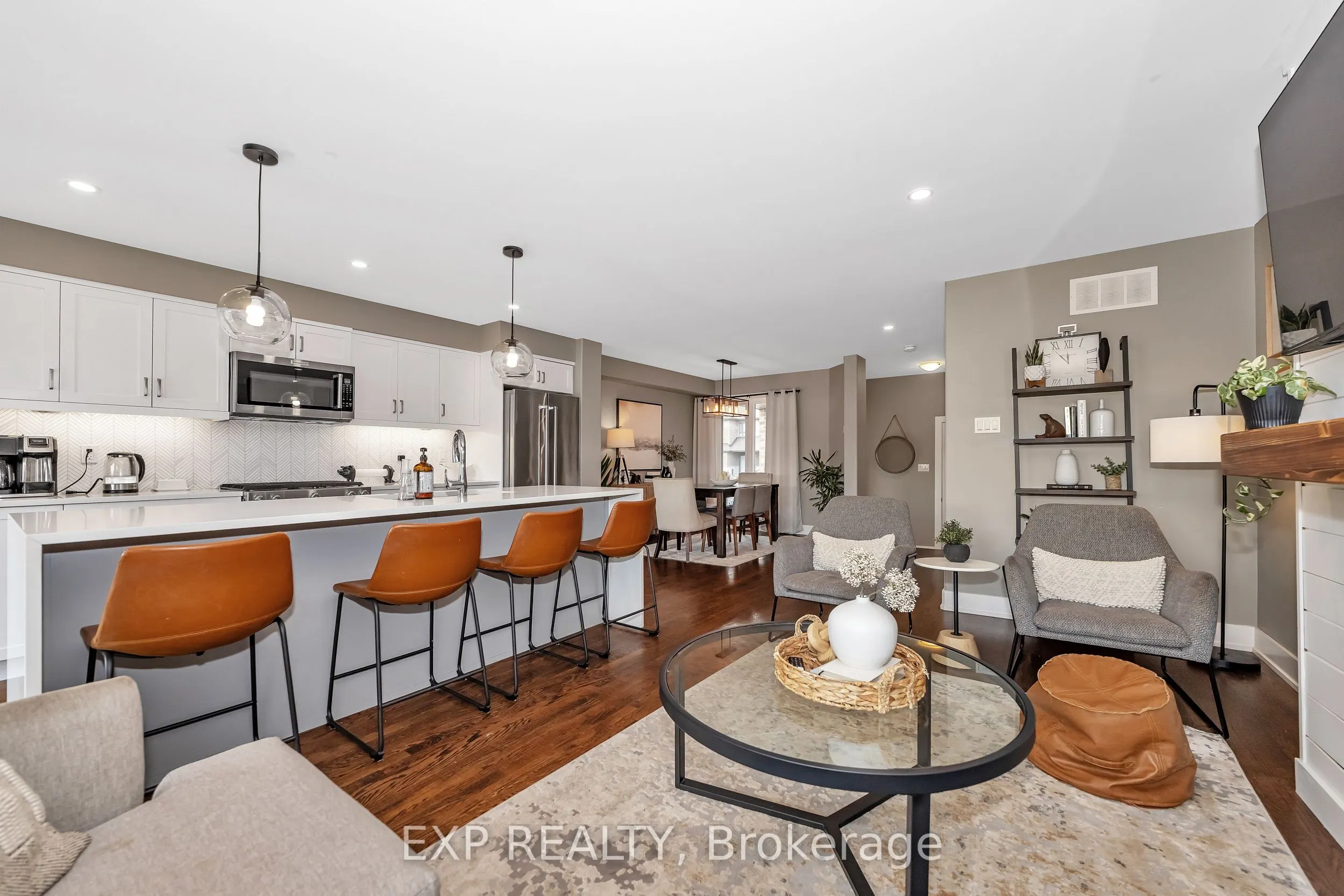 226 Purchase Crescent