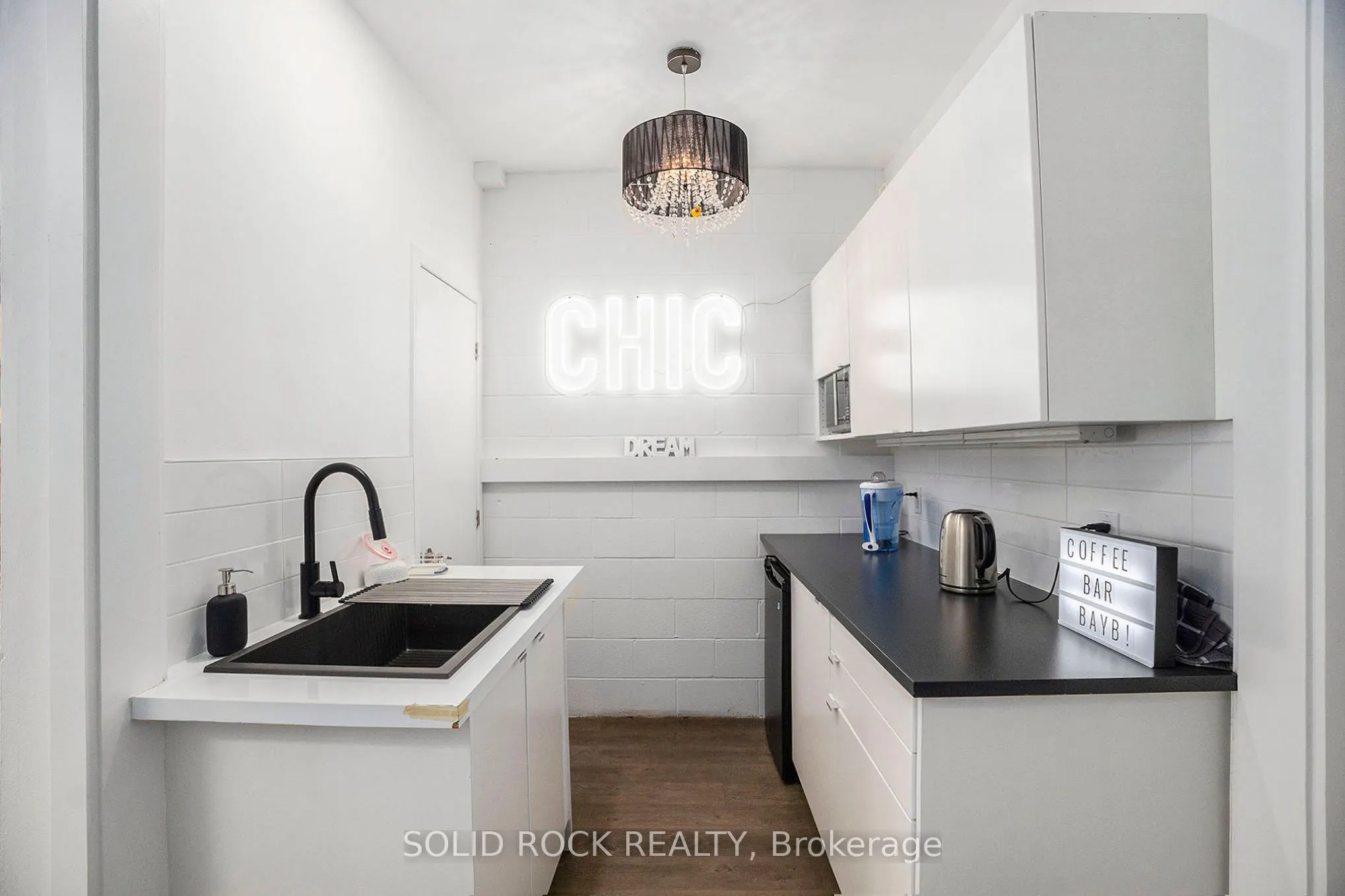 855 Industrial Avenue, #9-11