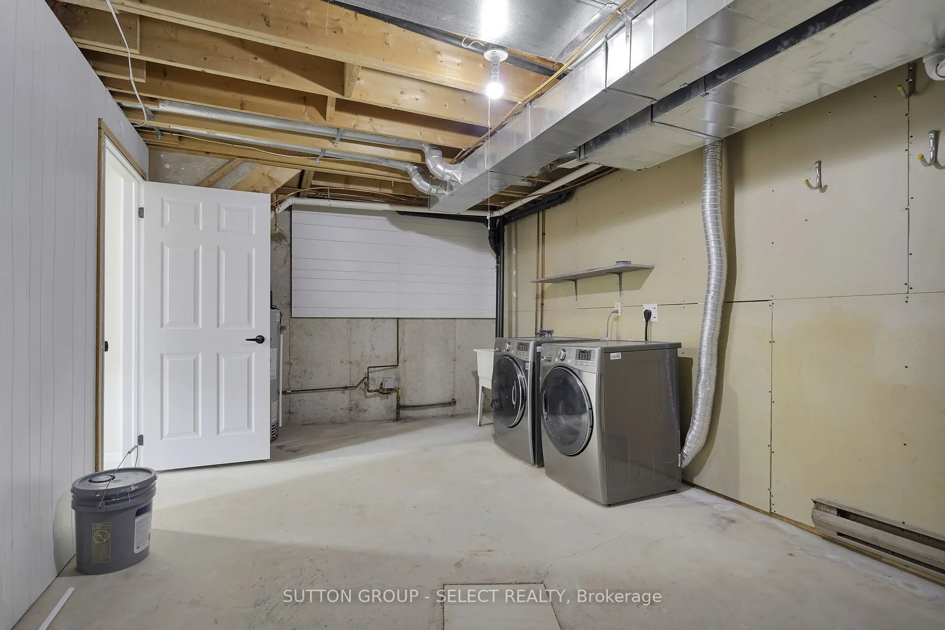 626 Wharncliffe Road S, #6