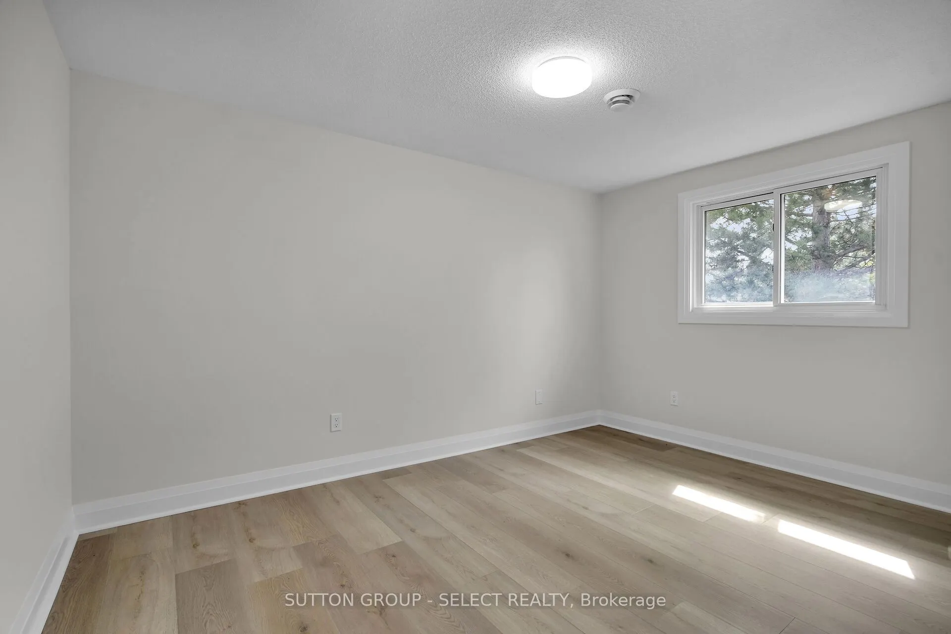 626 Wharncliffe Road S, #6