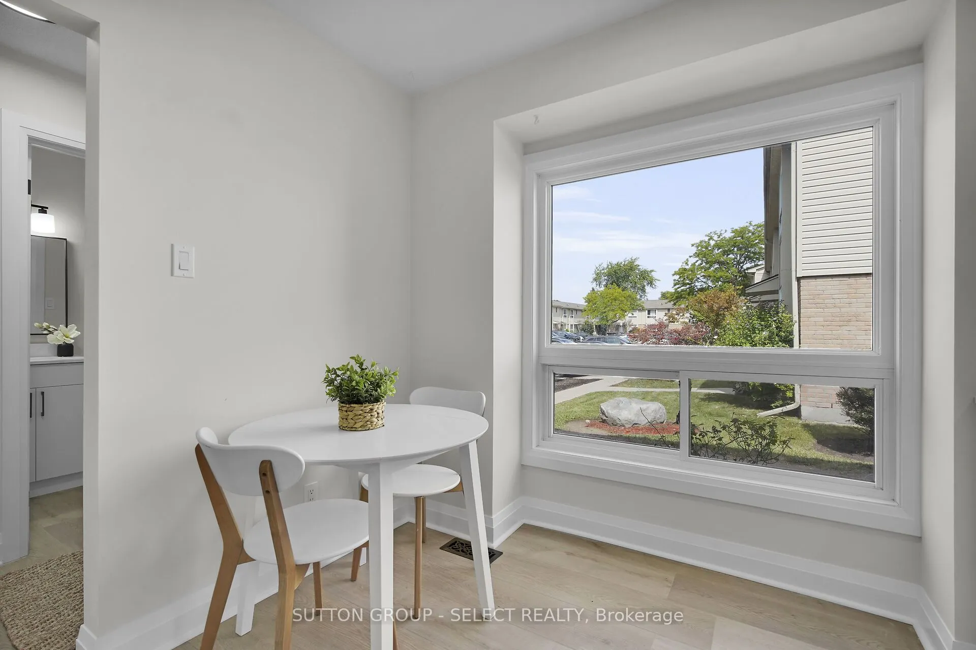 626 Wharncliffe Road S, #6
