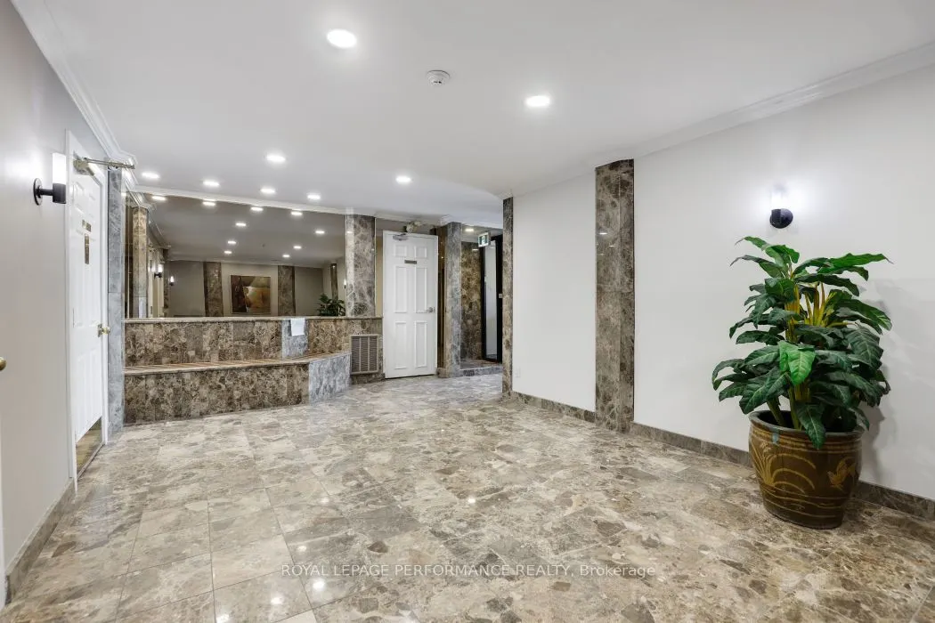 100 Bruyere Street, #304