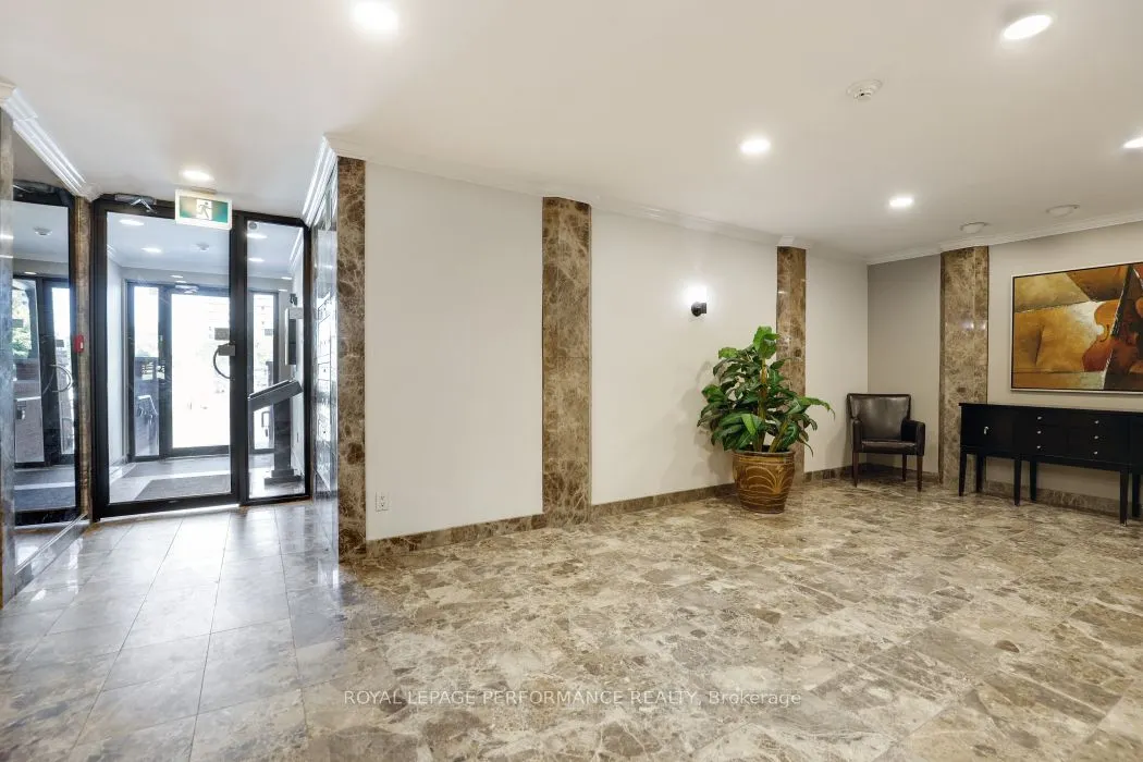 100 Bruyere Street, #304