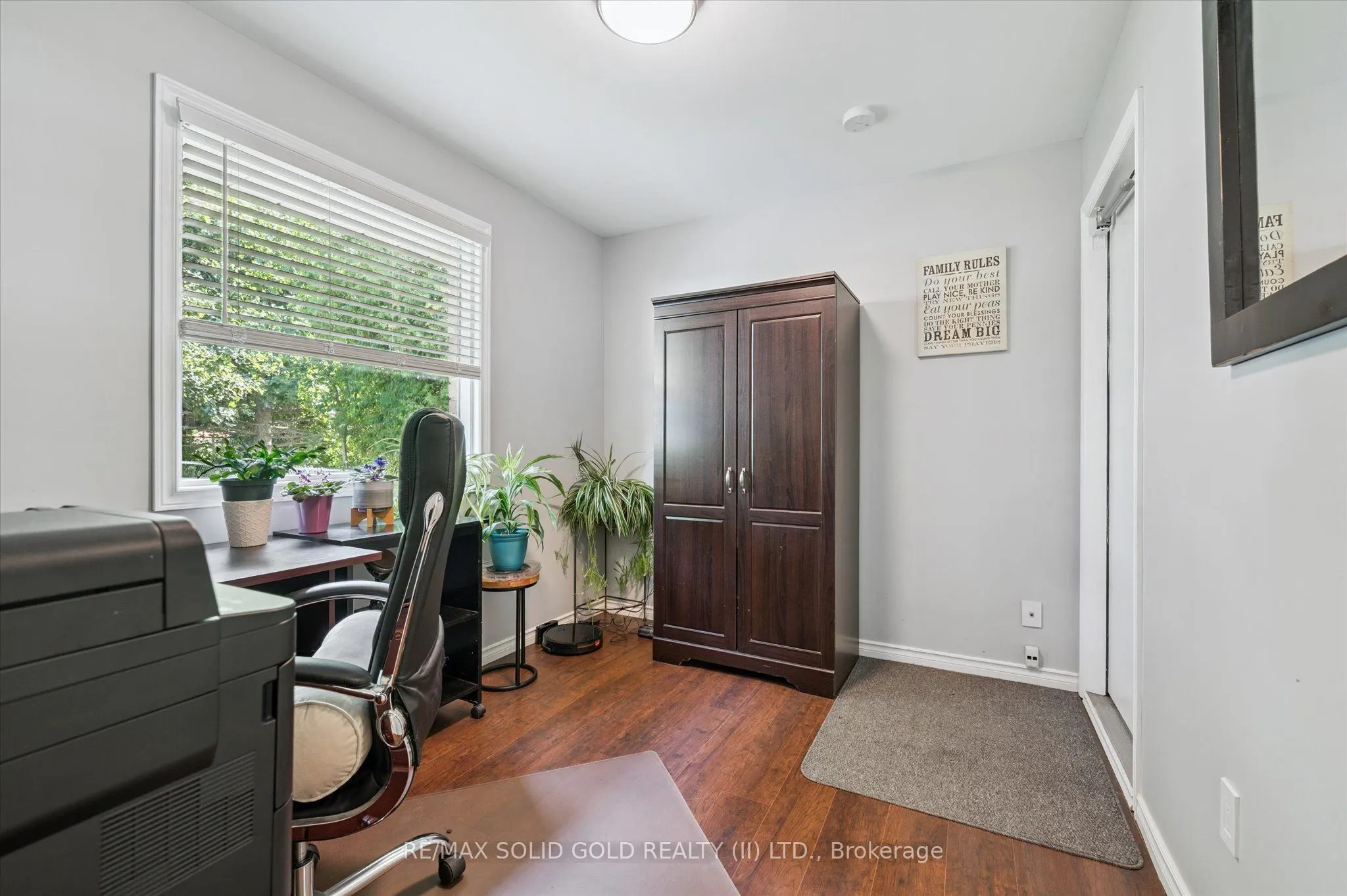 174 Sunpoint Crescent