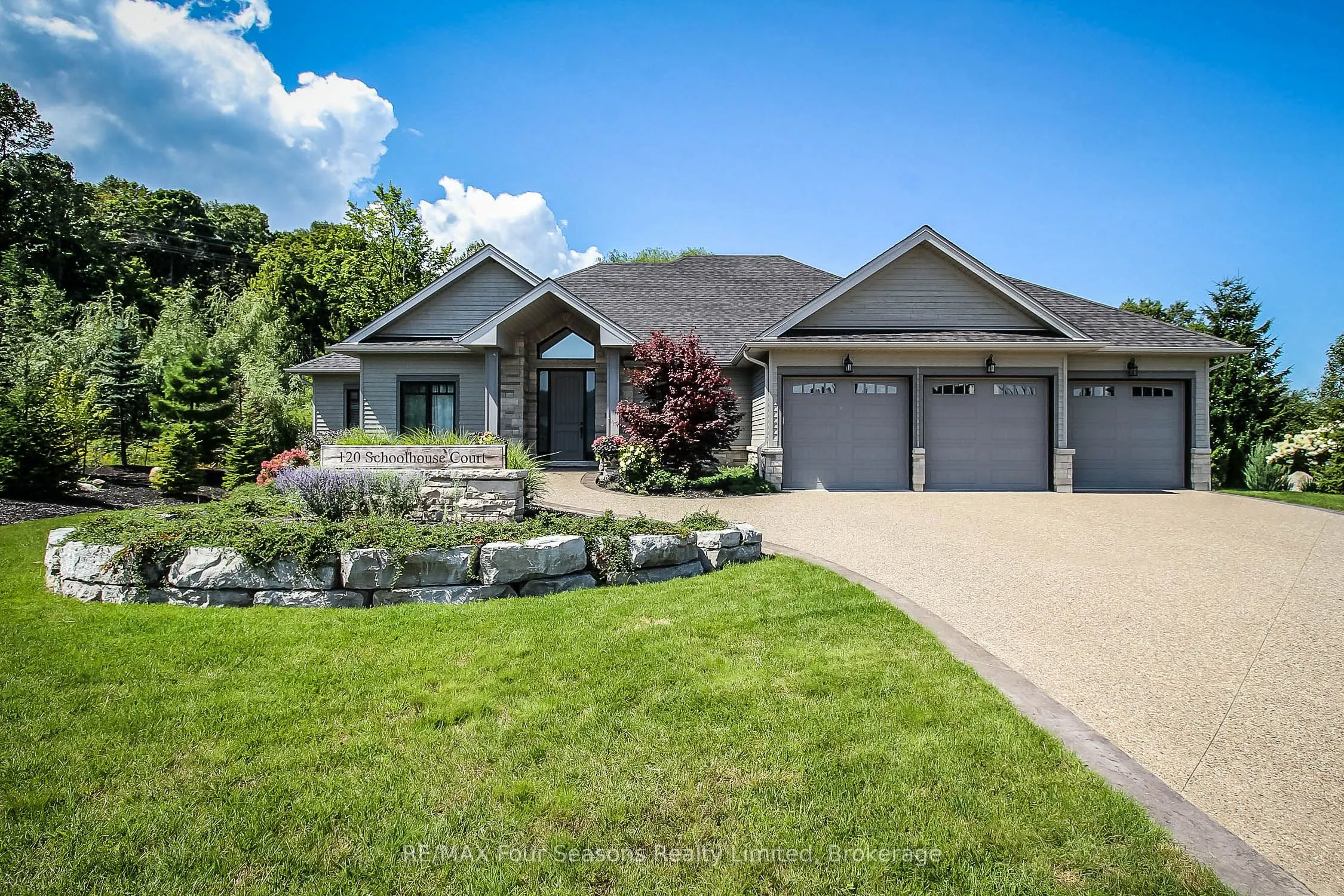 120 SCHOOLHOUSE Court