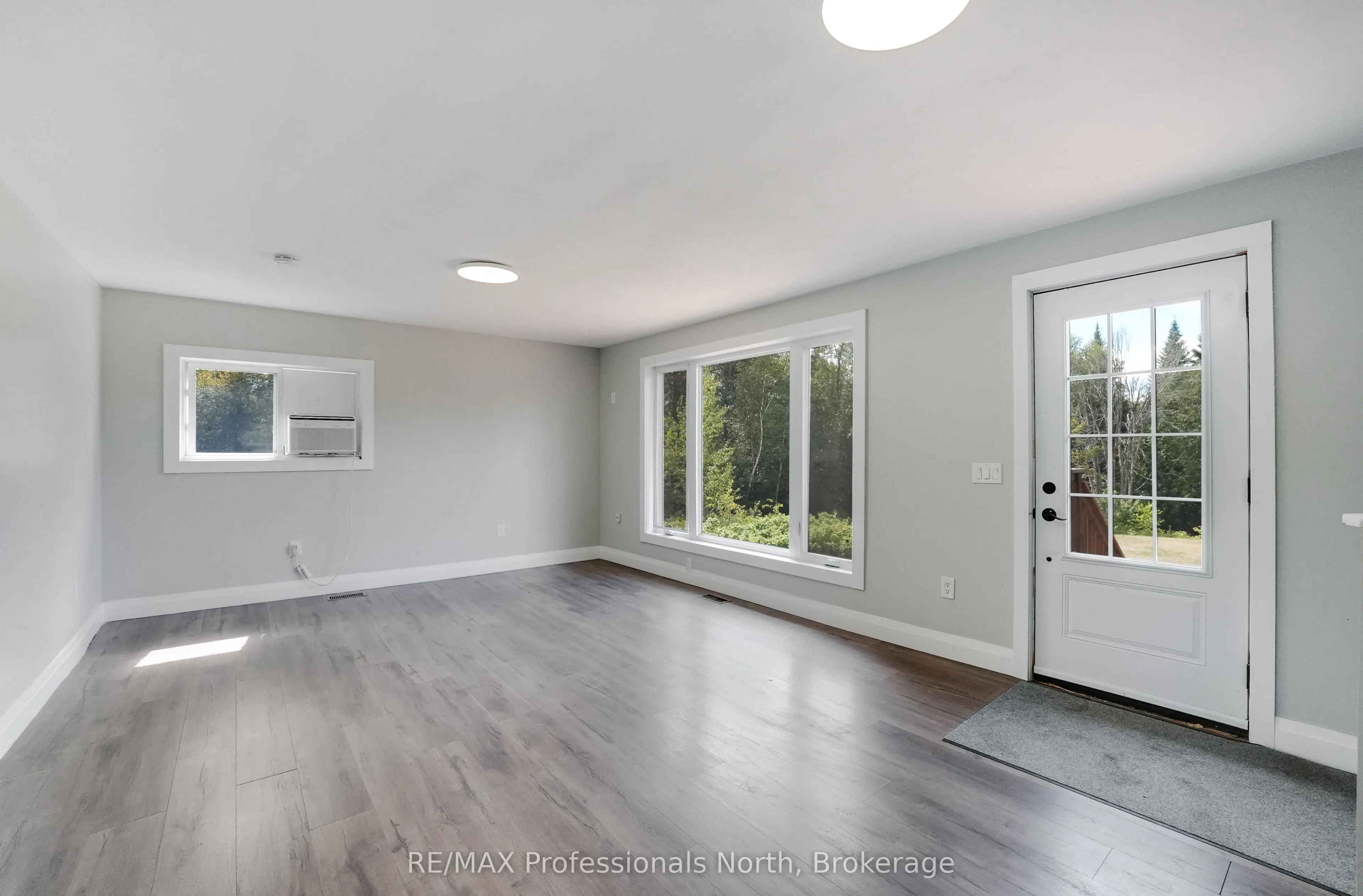 1130 Saunders Road