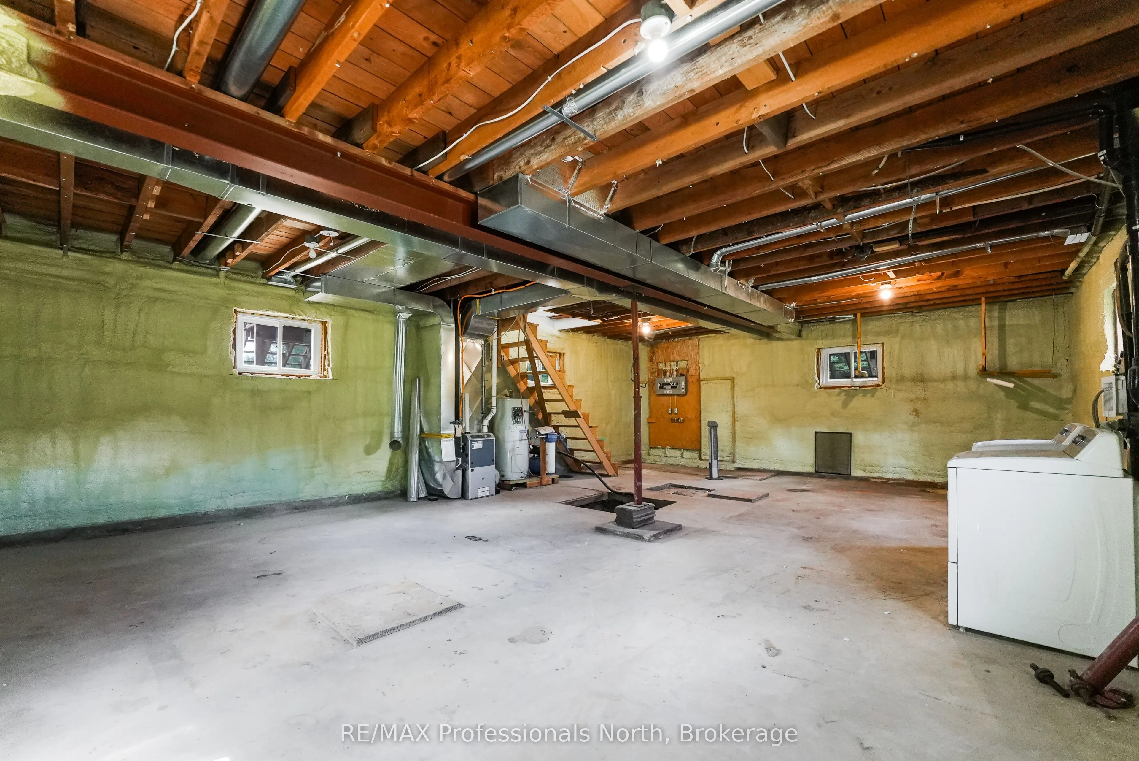 1130 Saunders Road