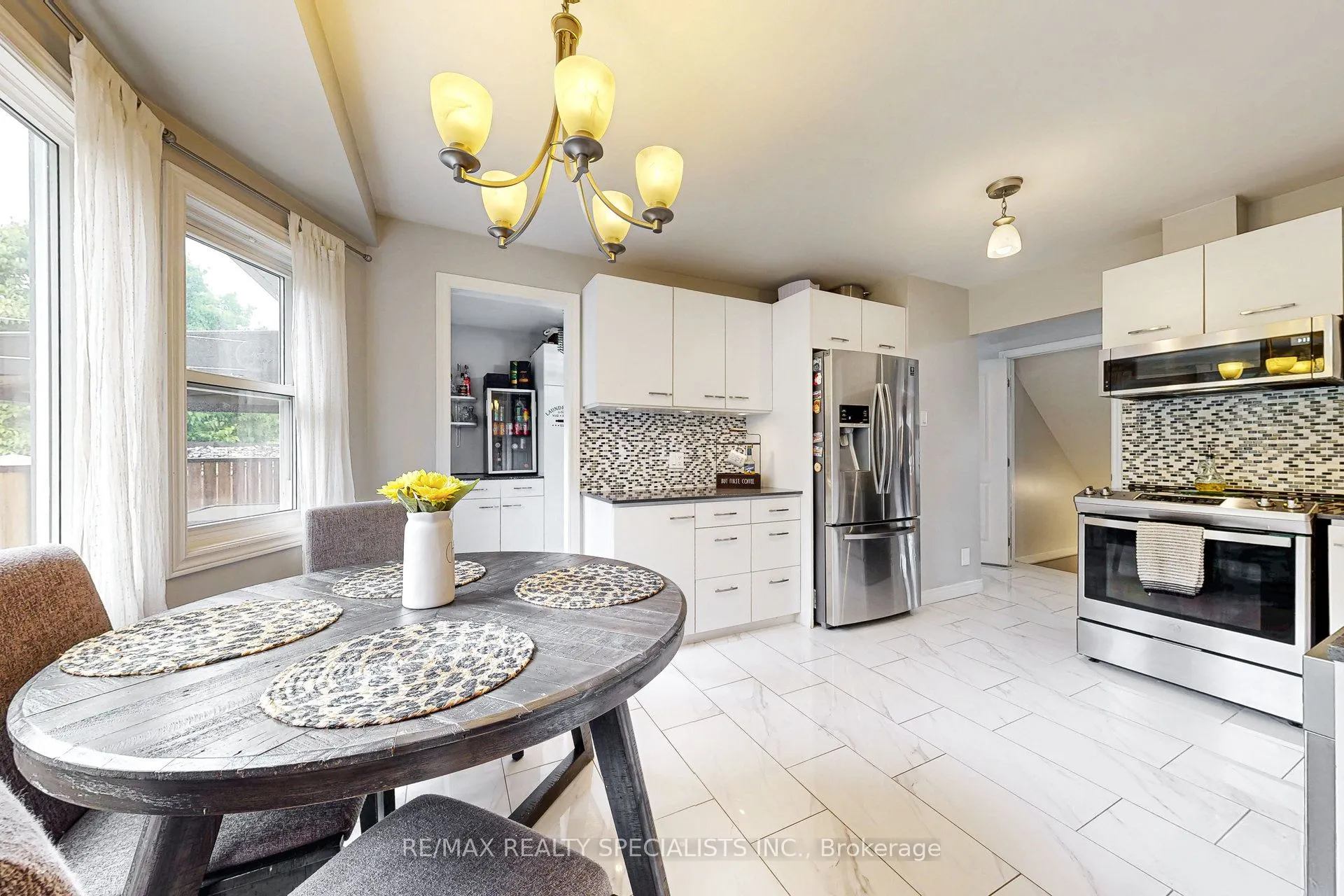 99 Pinnacle Drive