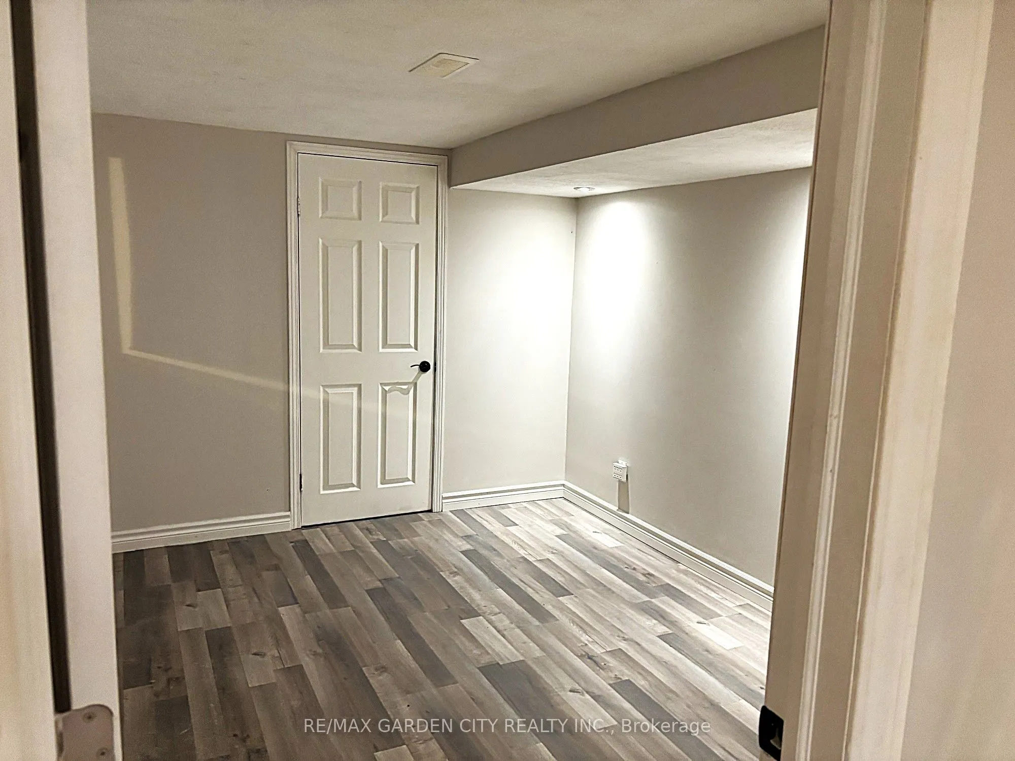 32 Birchpark Drive, #Lower
