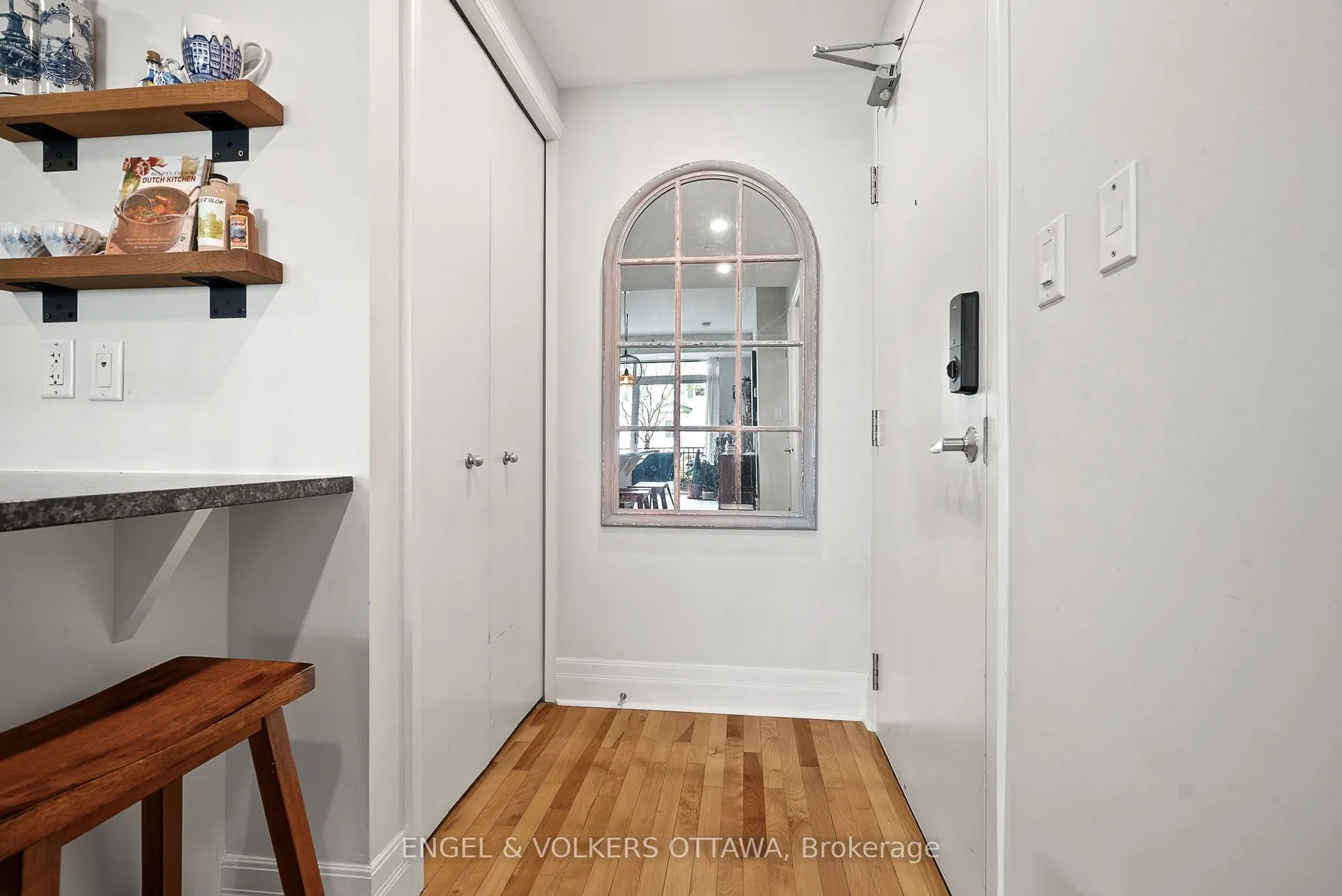 950 Marguerite Avenue, #107