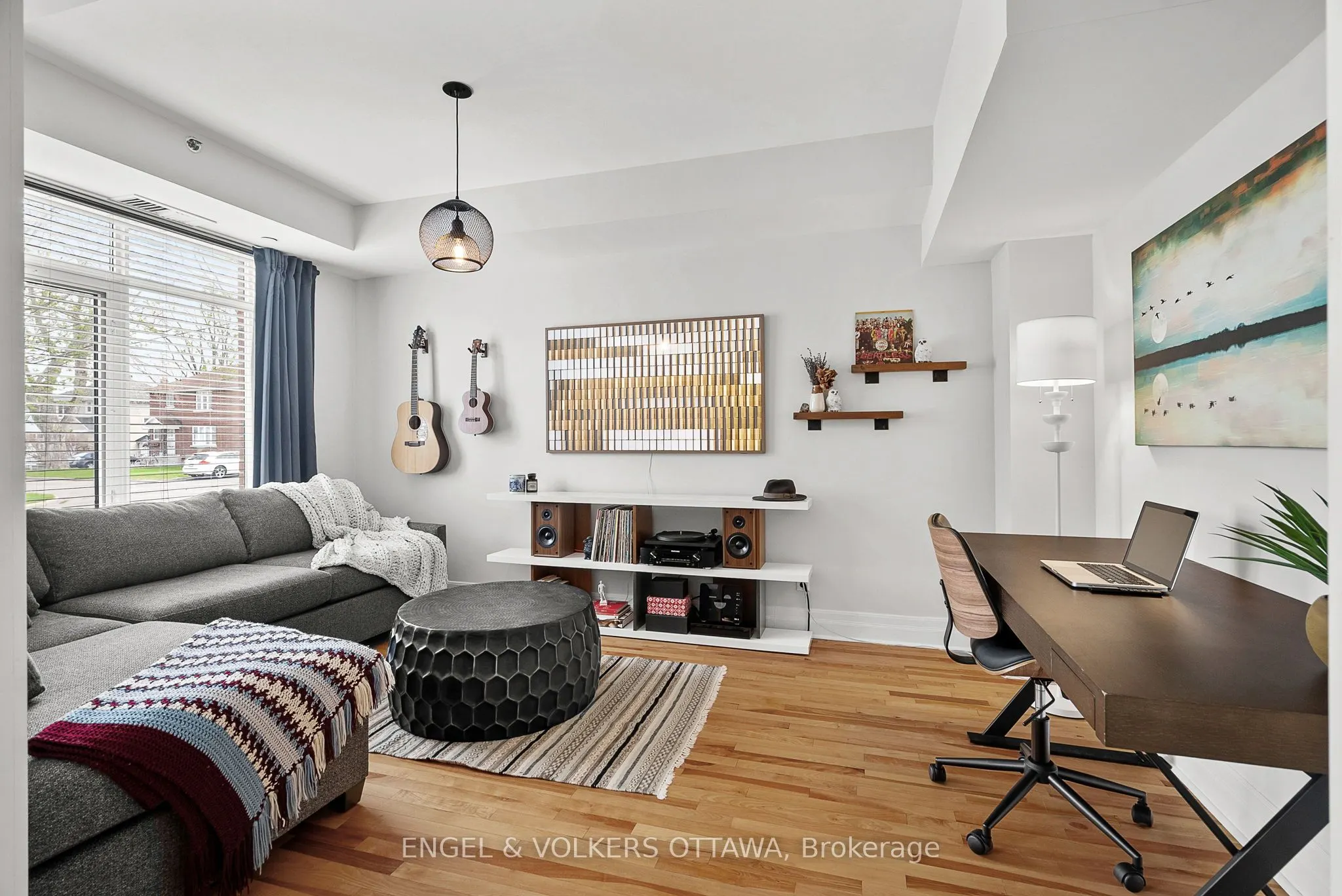 950 Marguerite Avenue, #107