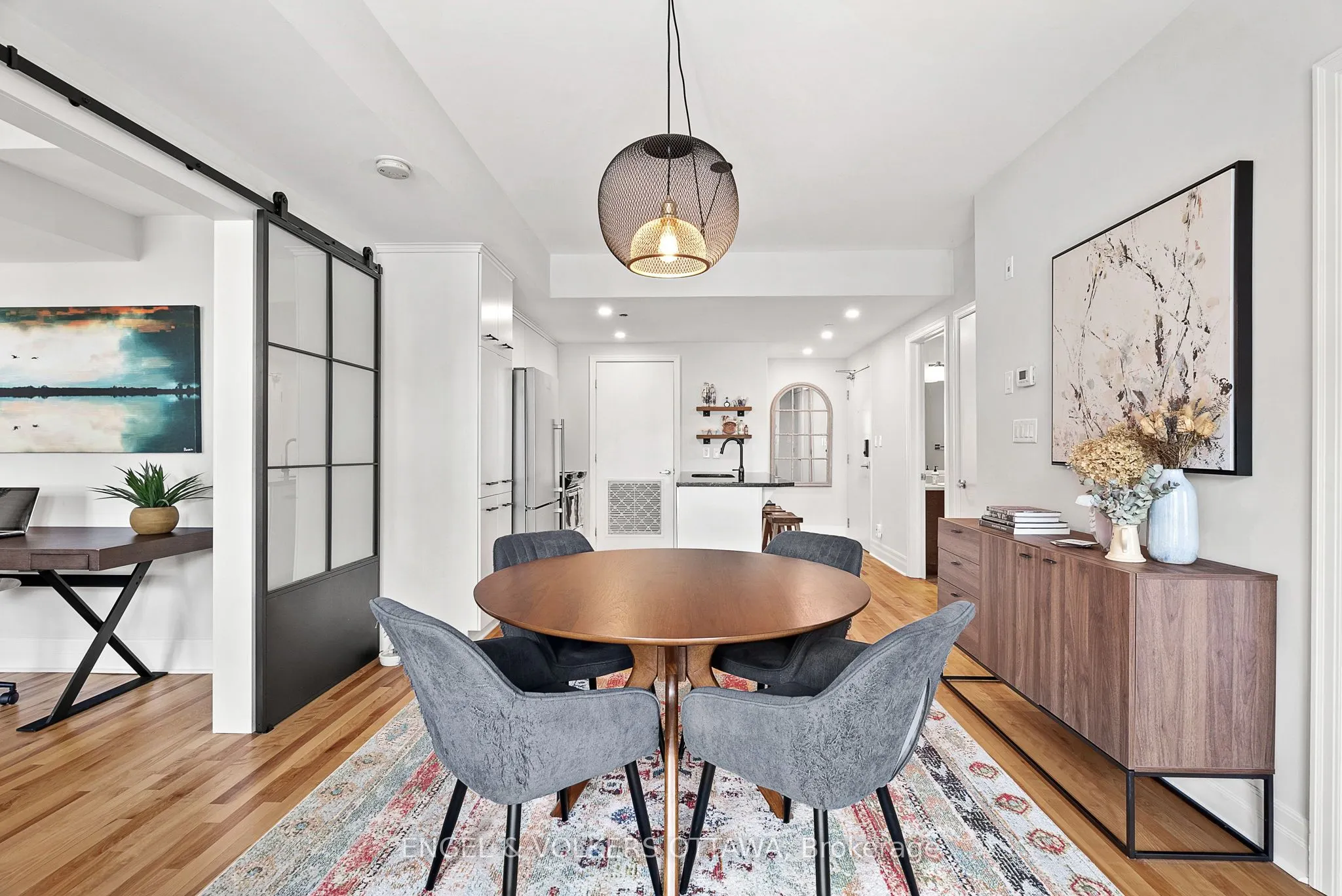 950 Marguerite Avenue, #107