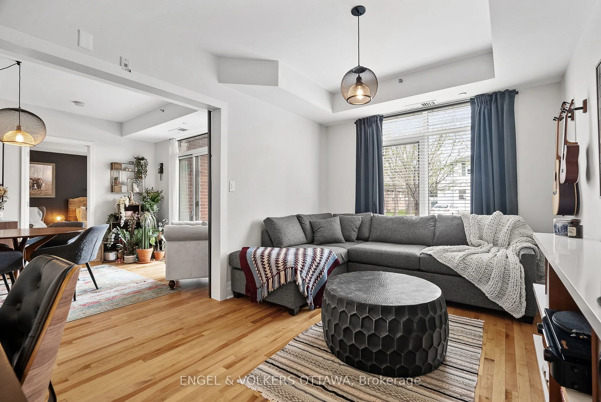 950 Marguerite Avenue, #107