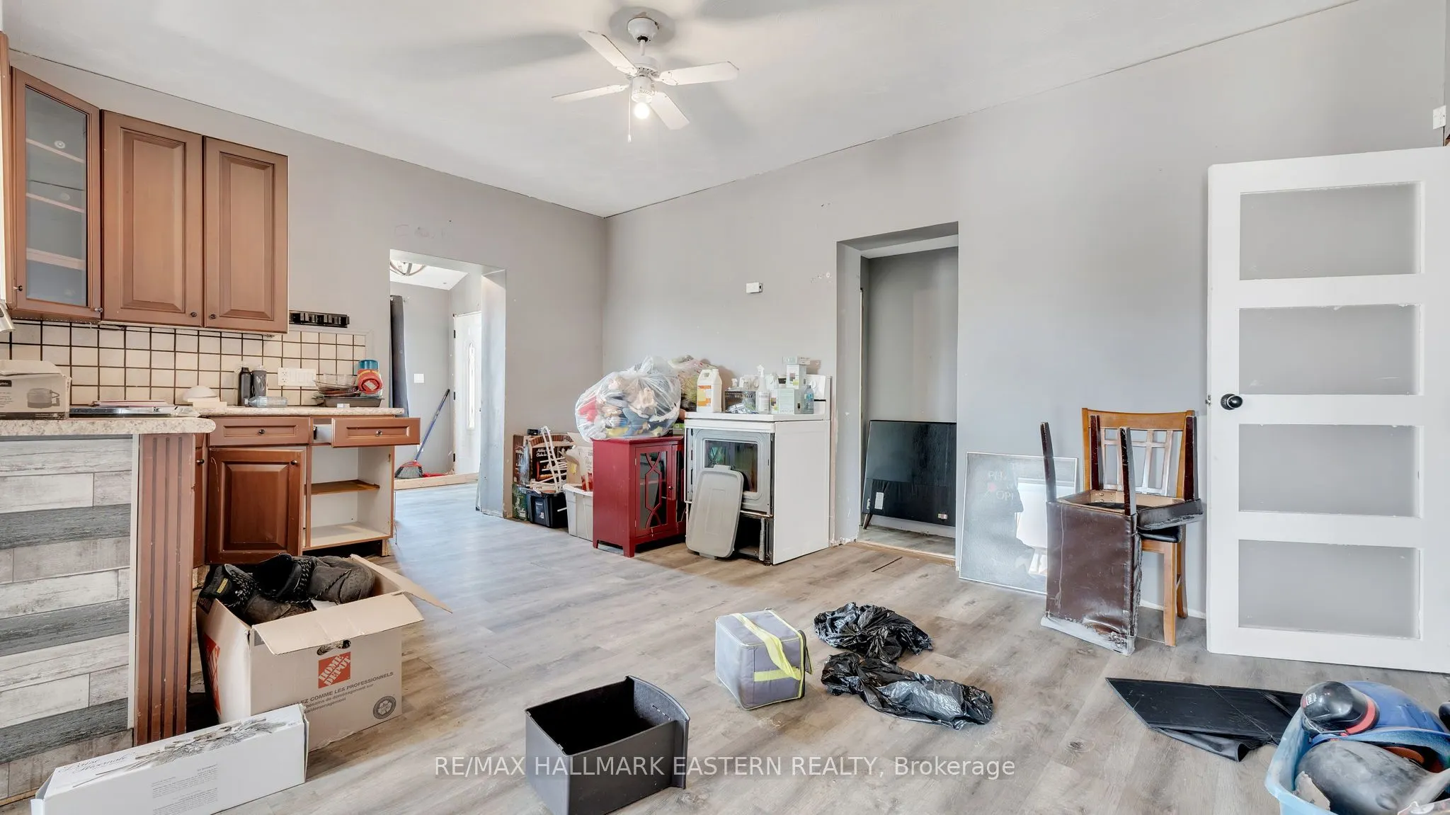 14 OTTAWA Street W