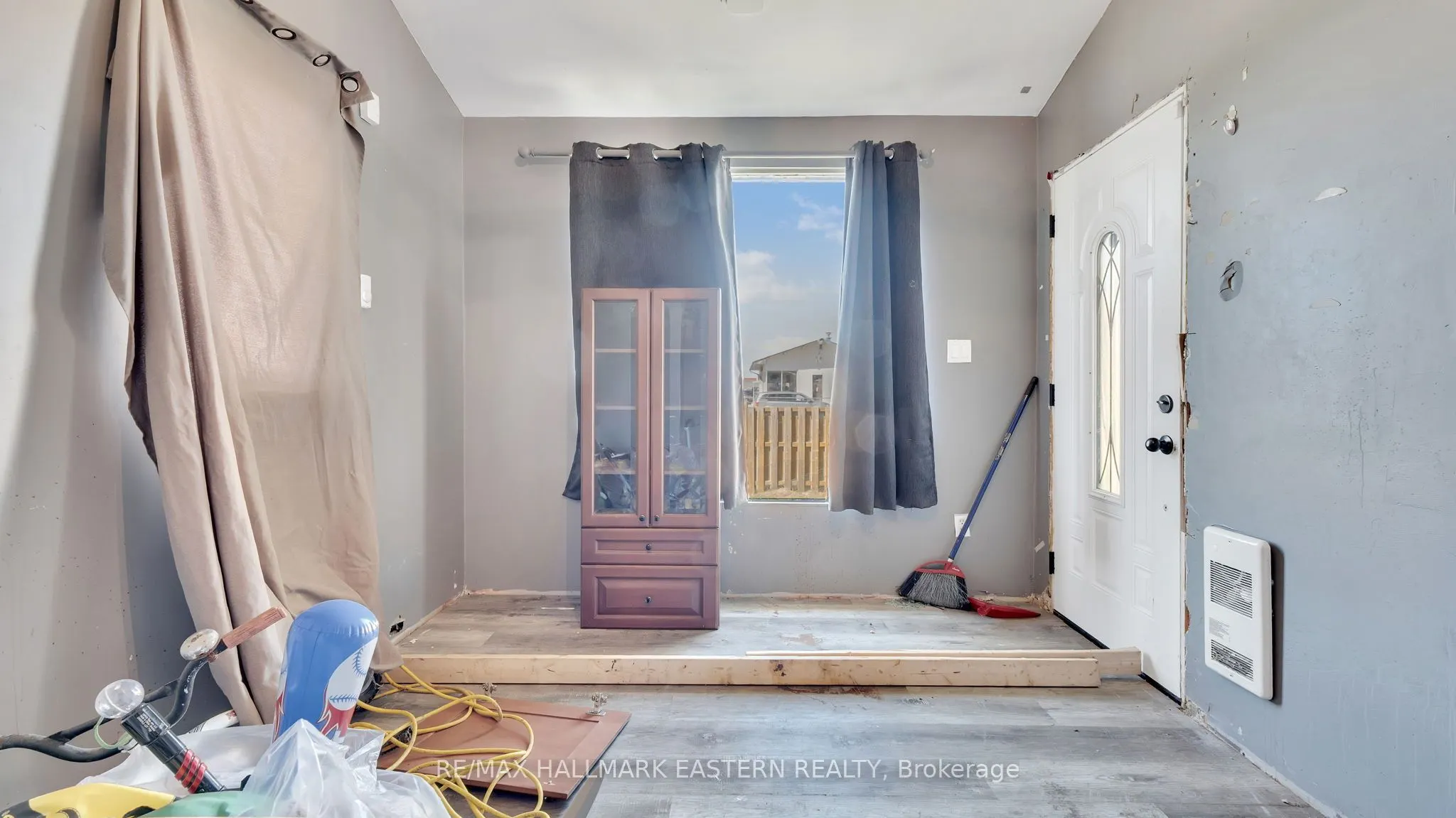 14 OTTAWA Street W