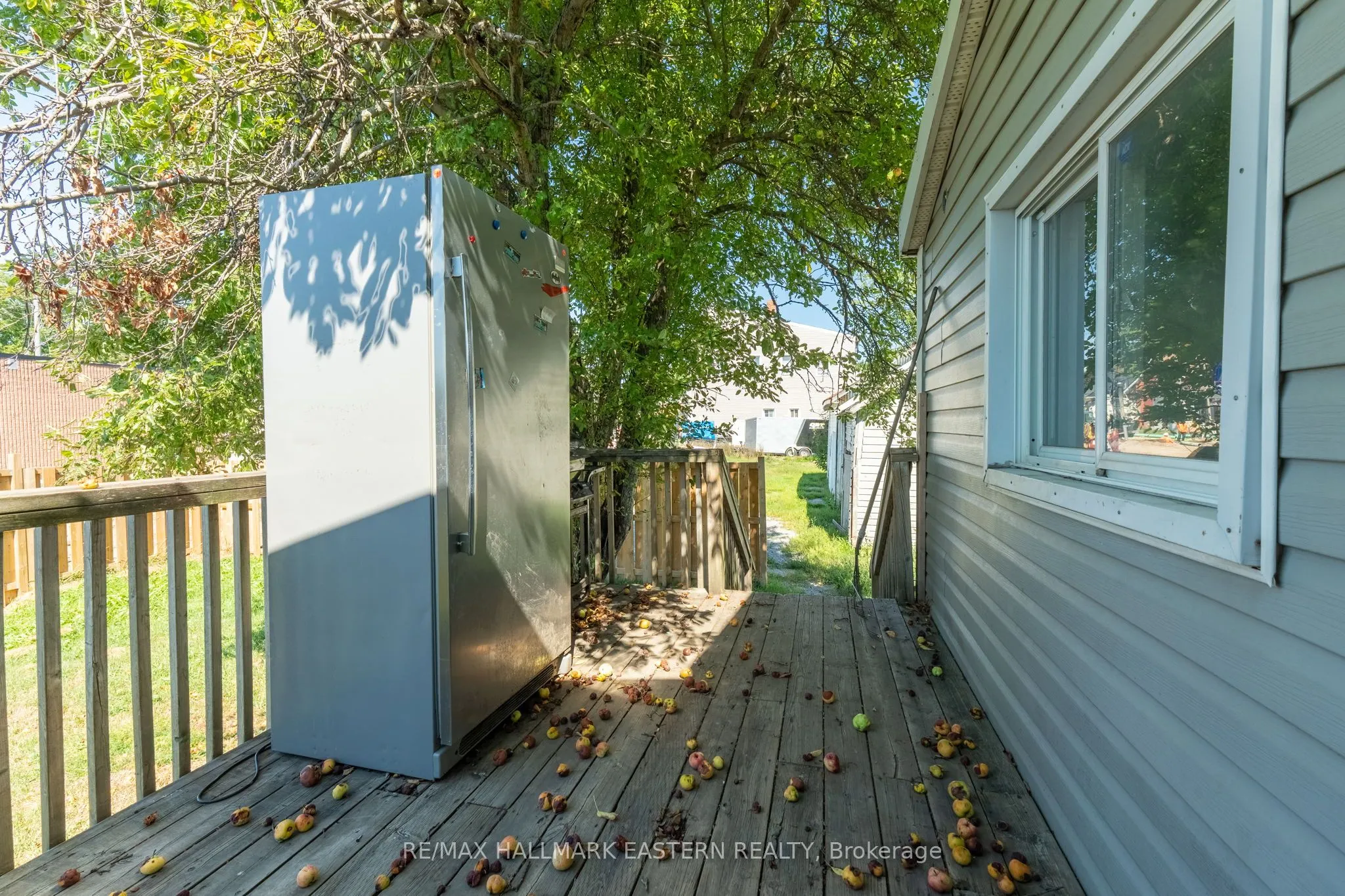 14 OTTAWA Street W