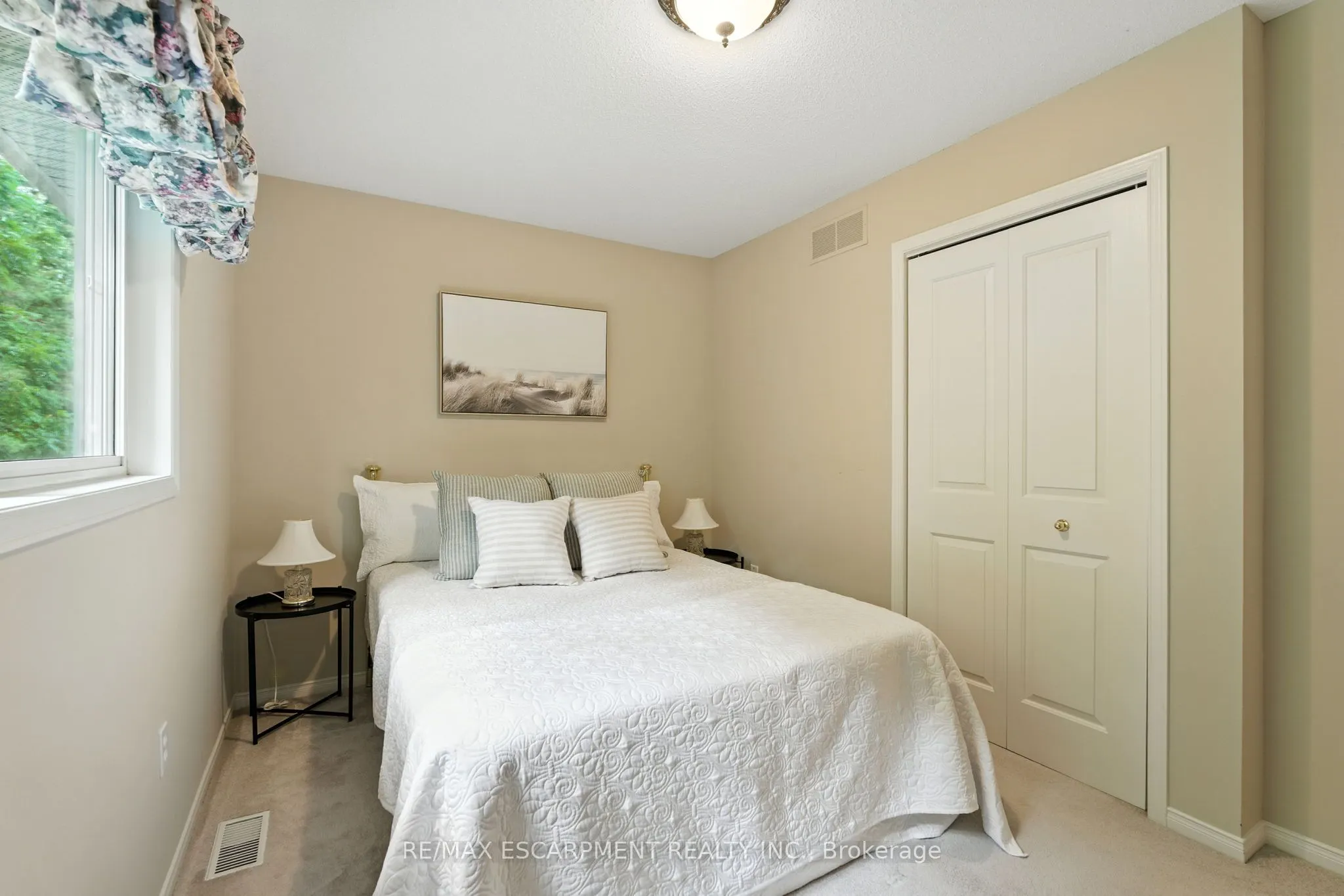 18 Naples Boulevard