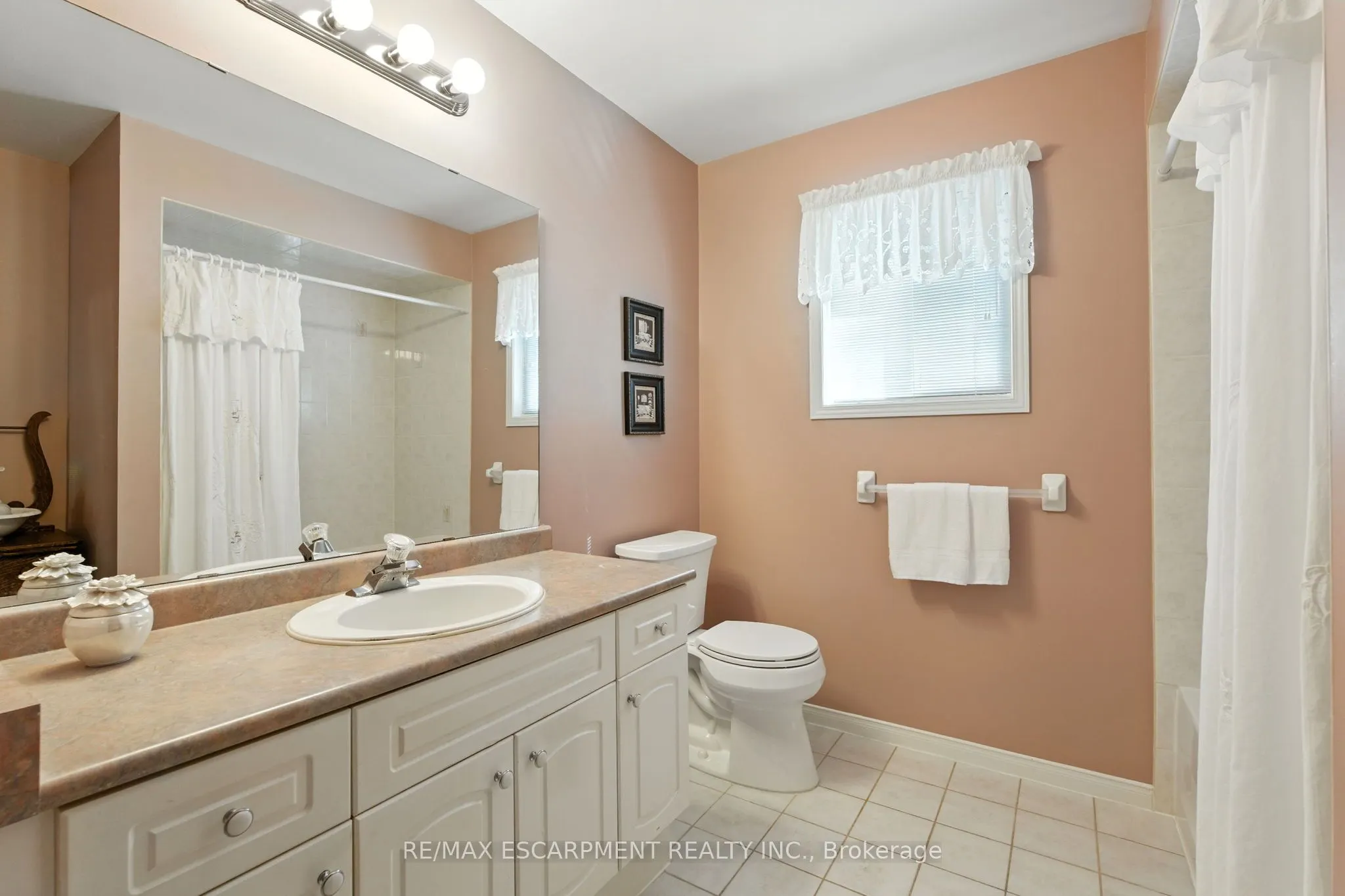 18 Naples Boulevard