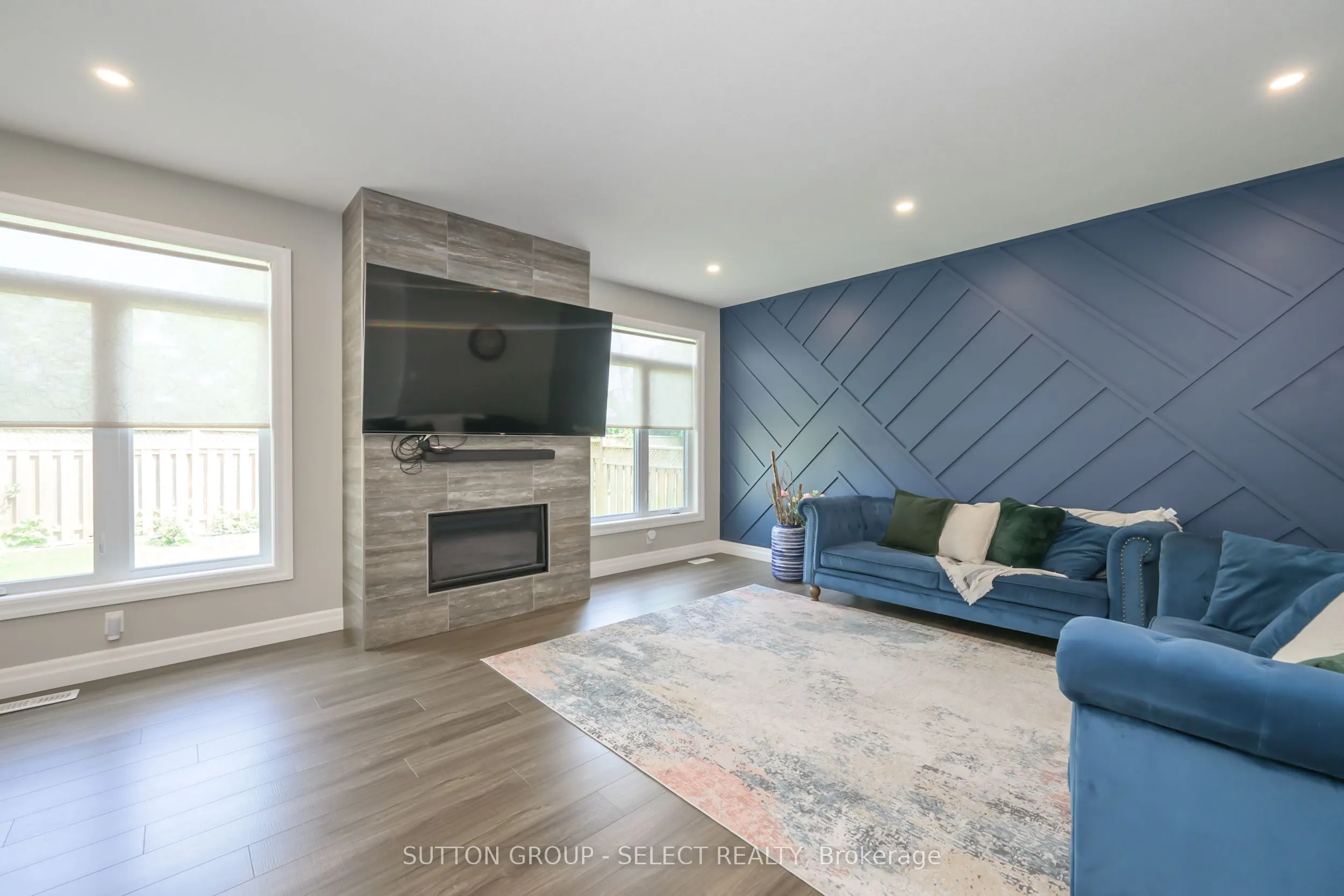 1061 Eagletrace Drive, #33