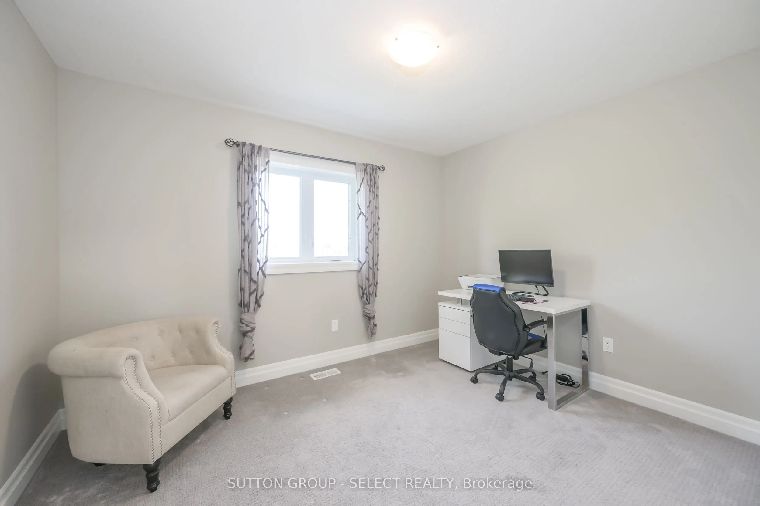 1061 Eagletrace Drive, #33