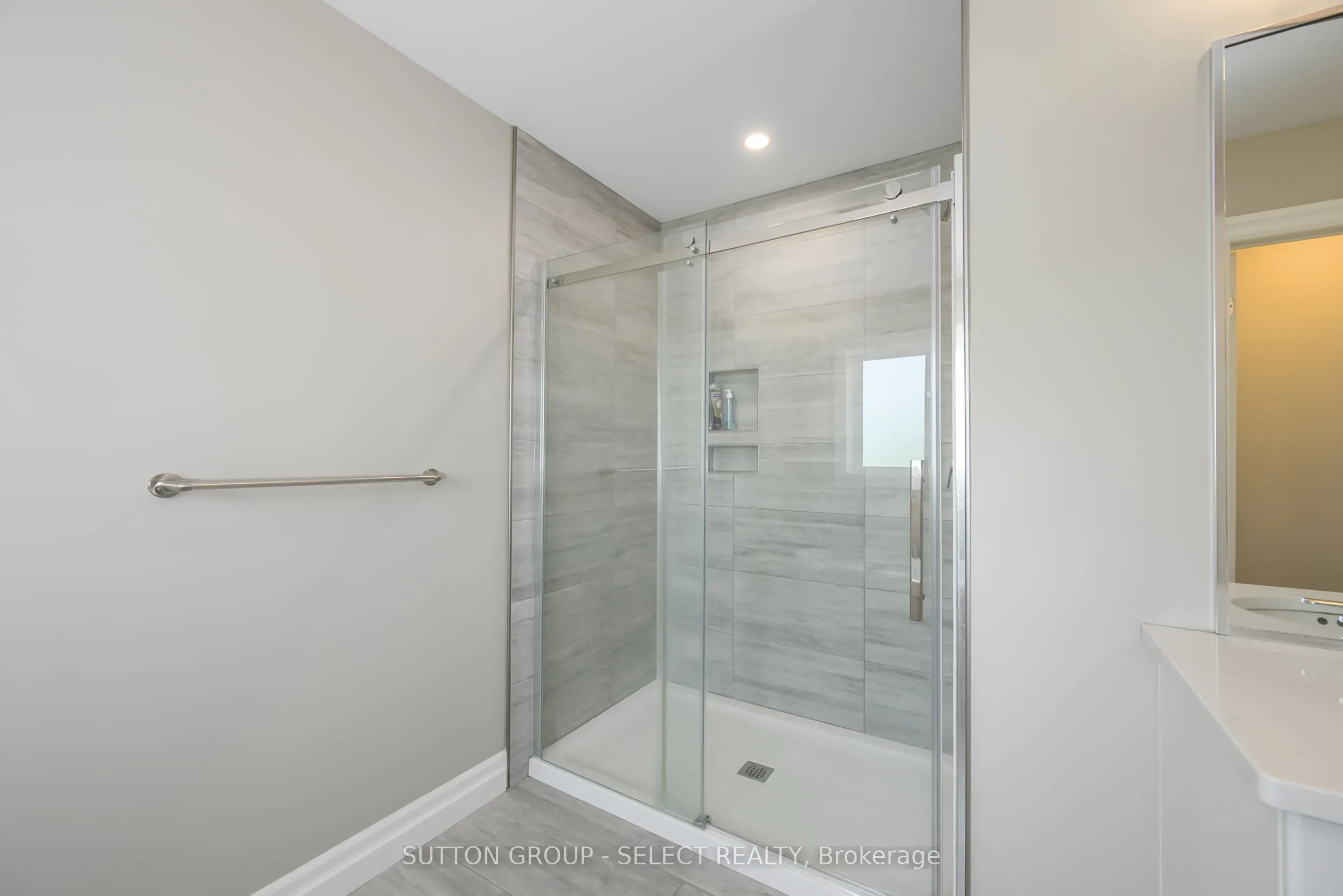 1061 Eagletrace Drive, #33